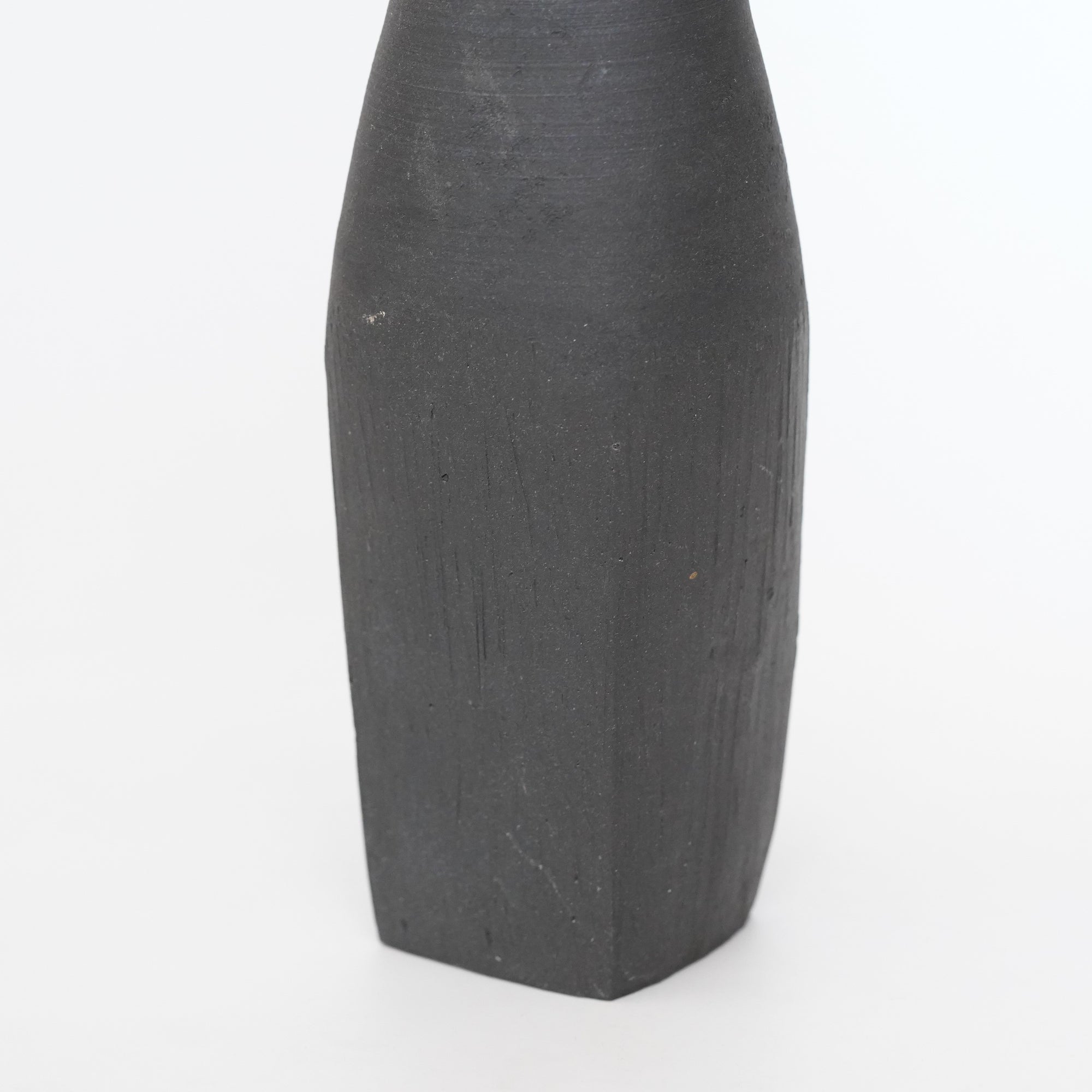 【野口悦士】黒焼締角瓶