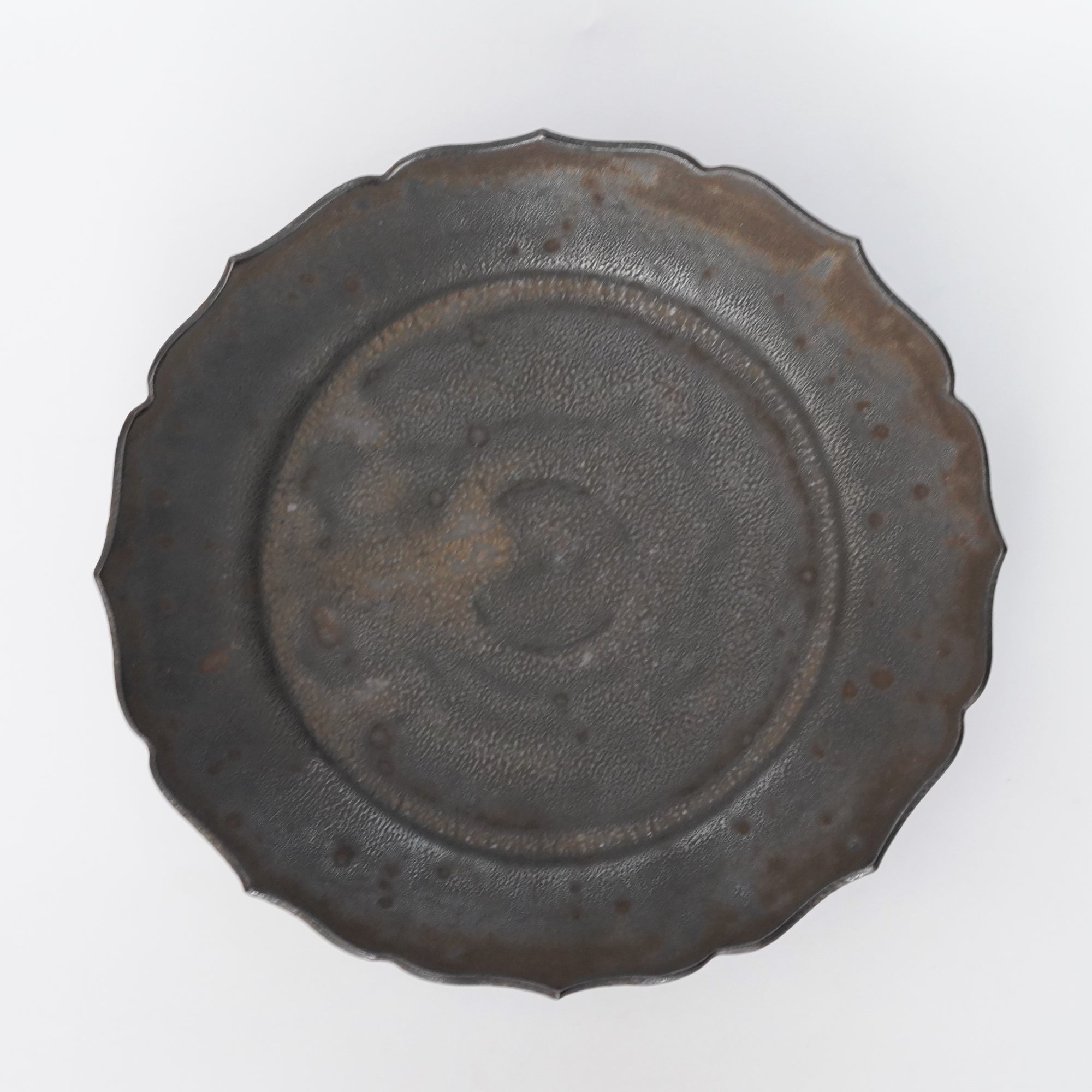【Hideki Yamamoto】Kuro-yu flower-shaped deflection bowl