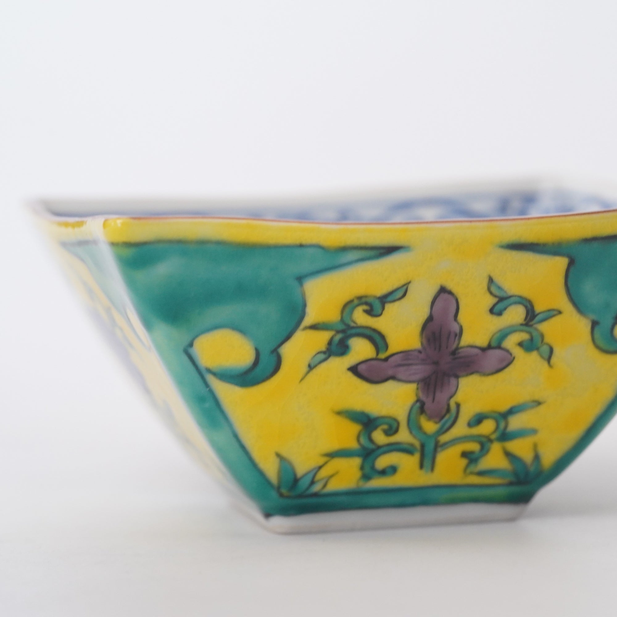 带有角方向的伊斯兰标志