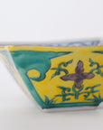 Islamic emblem with corner direction