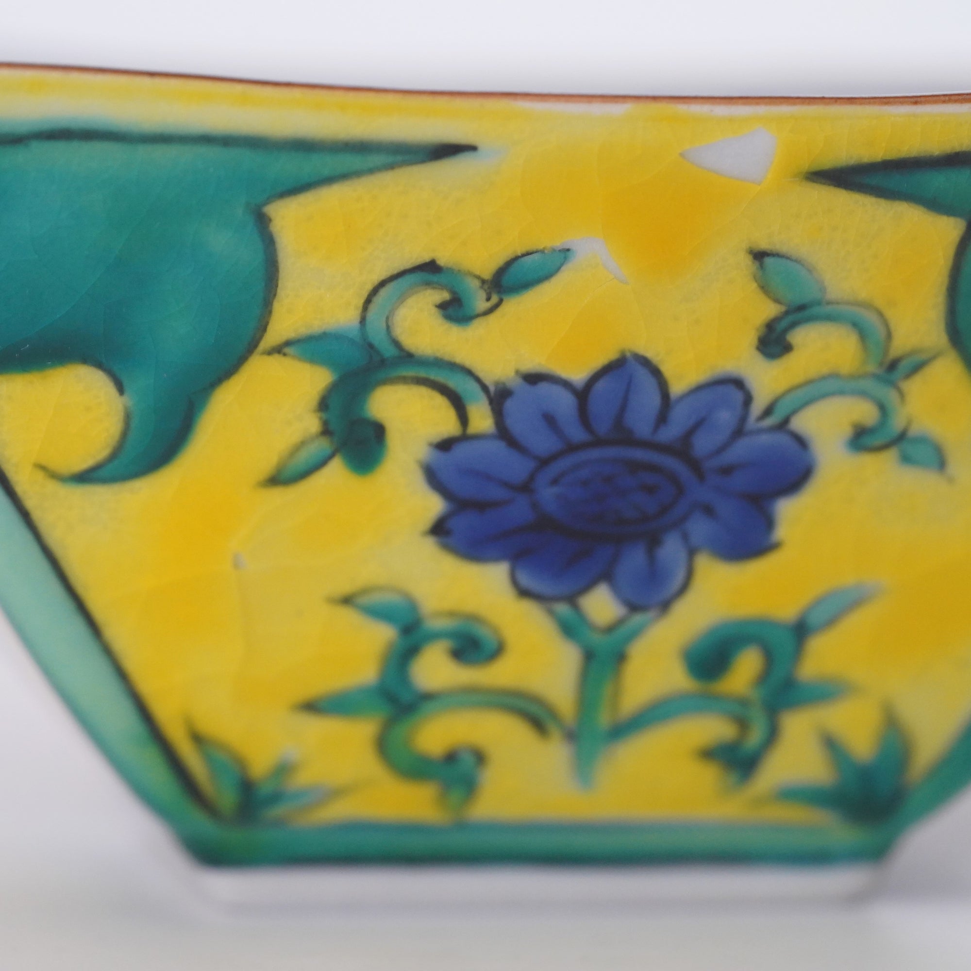 带有角方向的伊斯兰标志