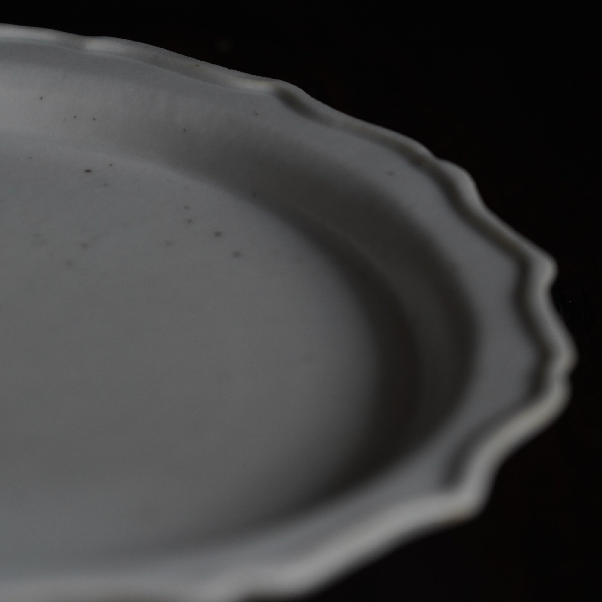 【文书画】白瓷5寸花缘盘