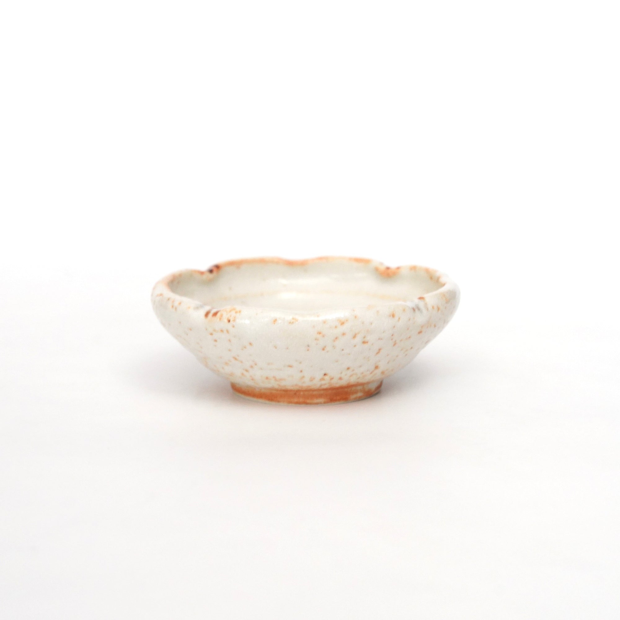 志野錆絵4押段付4.5鉢