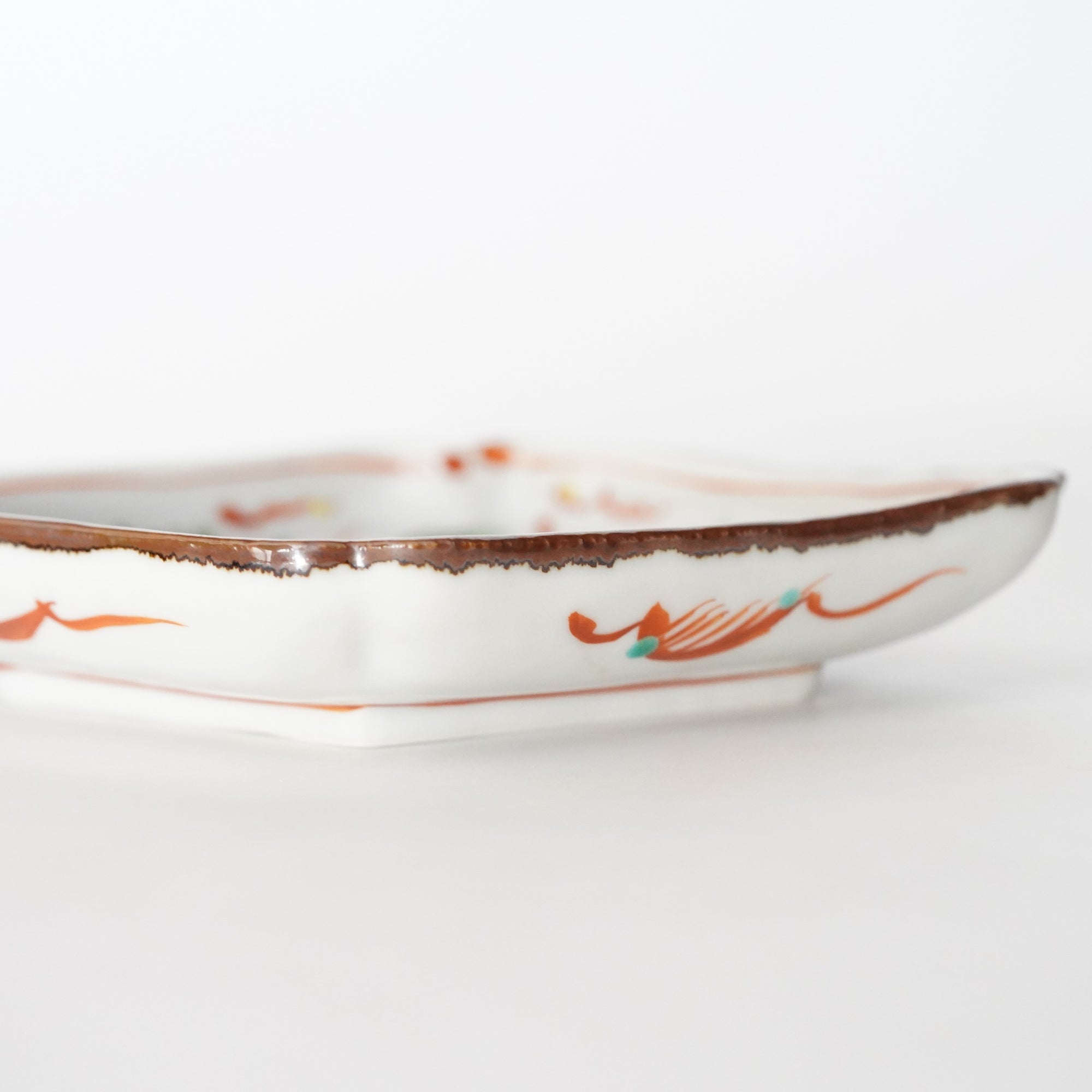 菱型皿 赤絵染山水