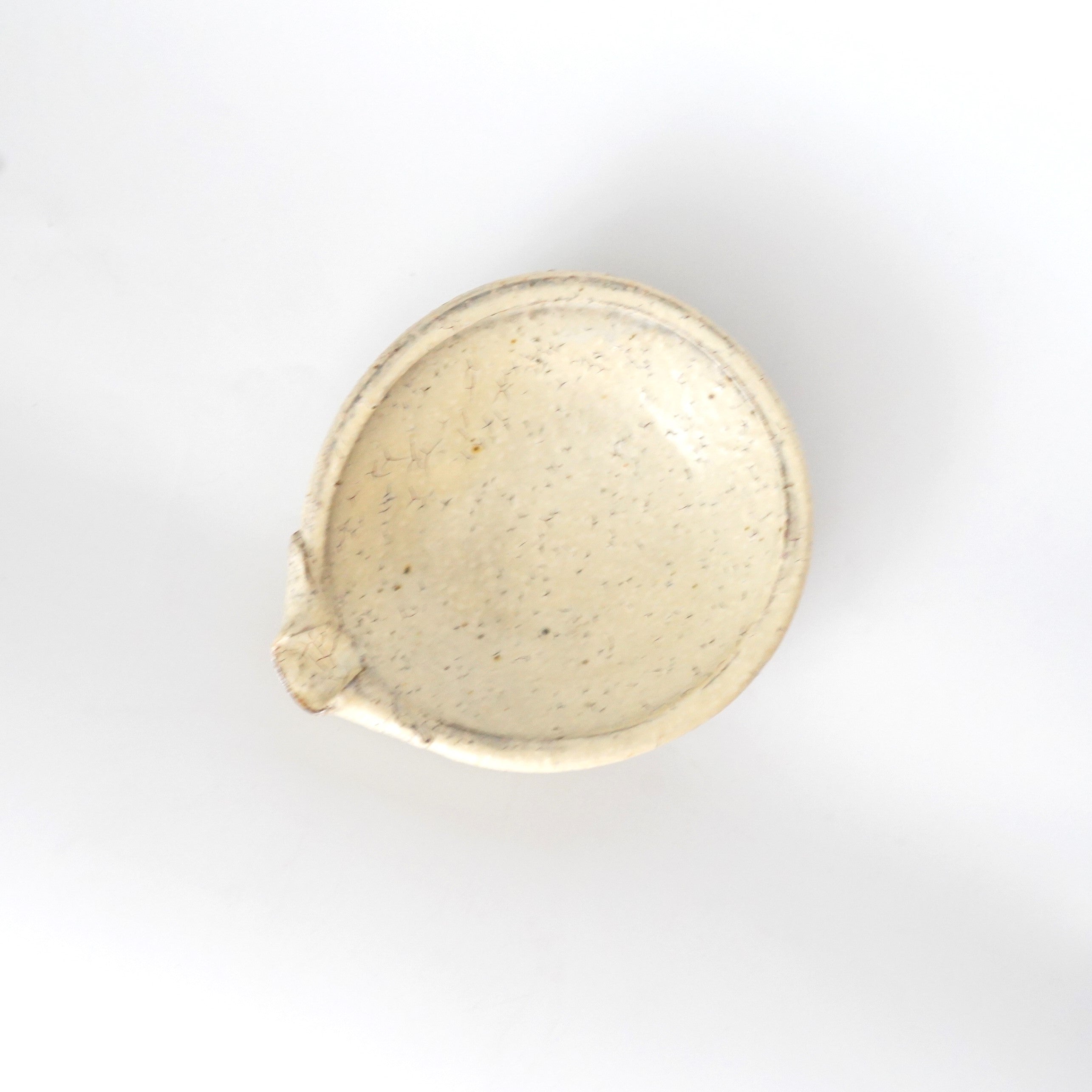 工藤和彦】白樺ホワイト平片口豆鉢 – うつわ御結