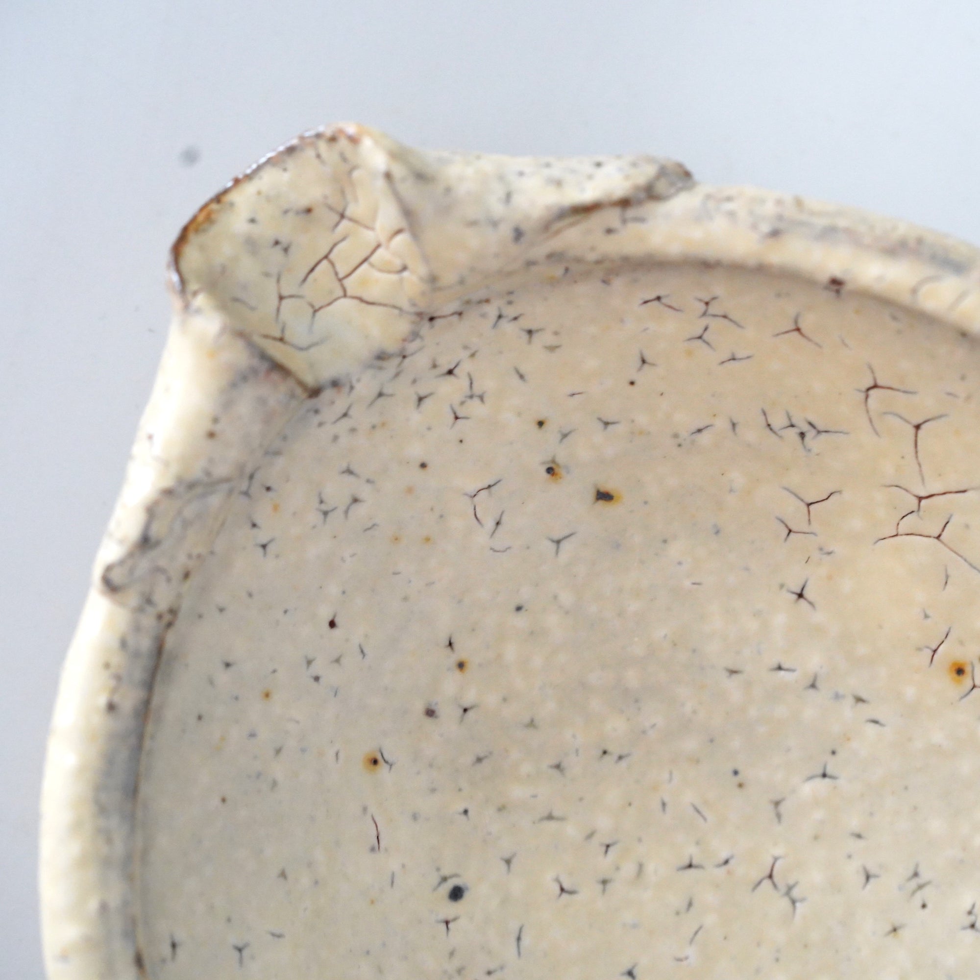 【工藤和彦】黄粉引平片口小钵