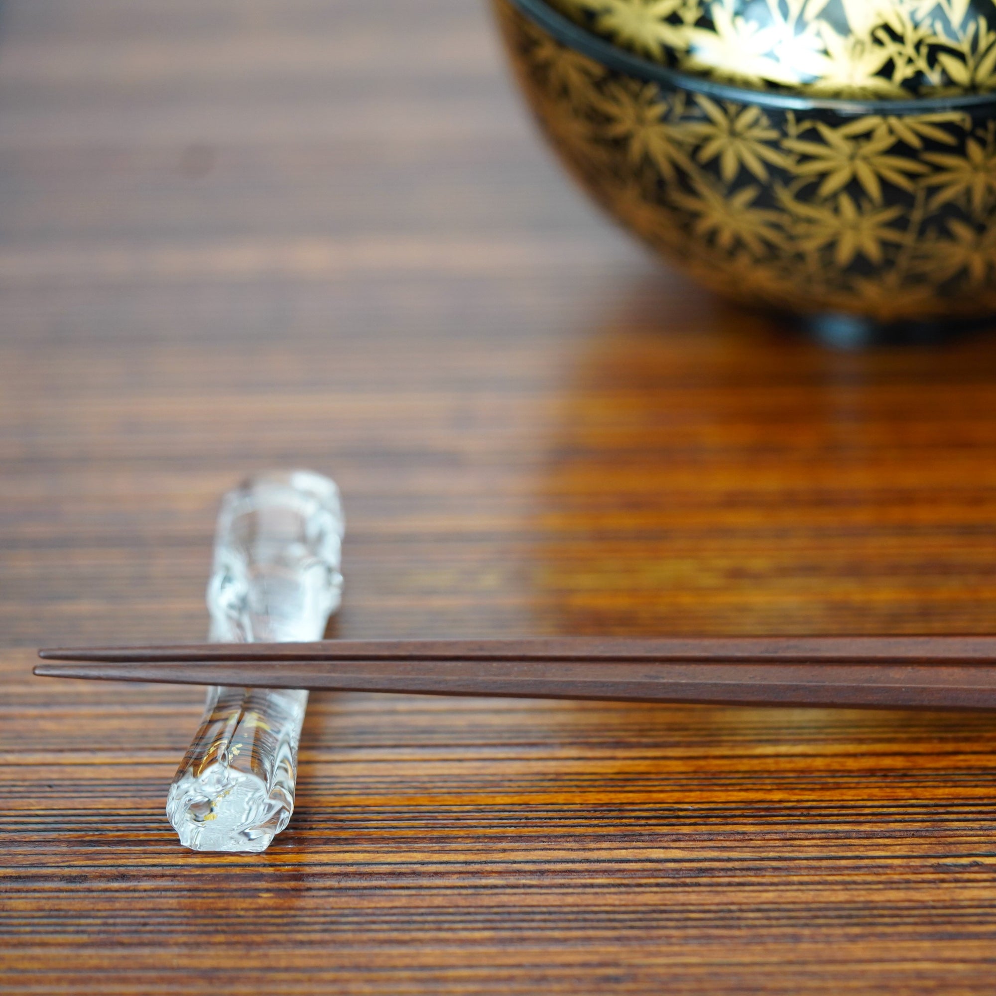 【中村真紀】箸置 樹(透明・金)