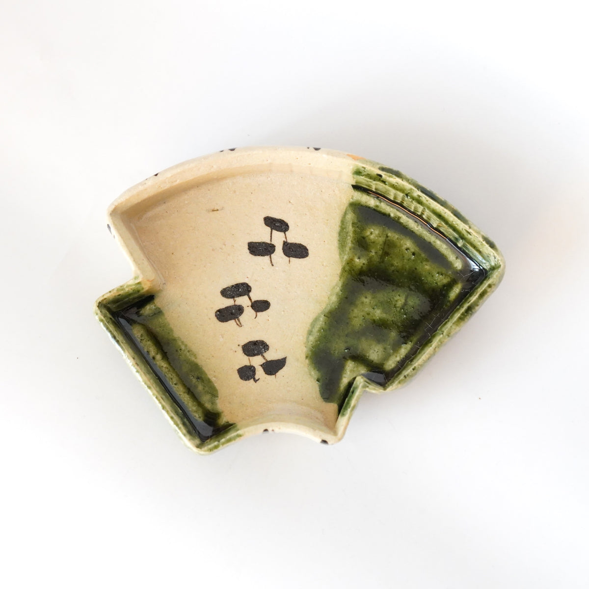 2024-12-1810.03.50-1_1200x1200