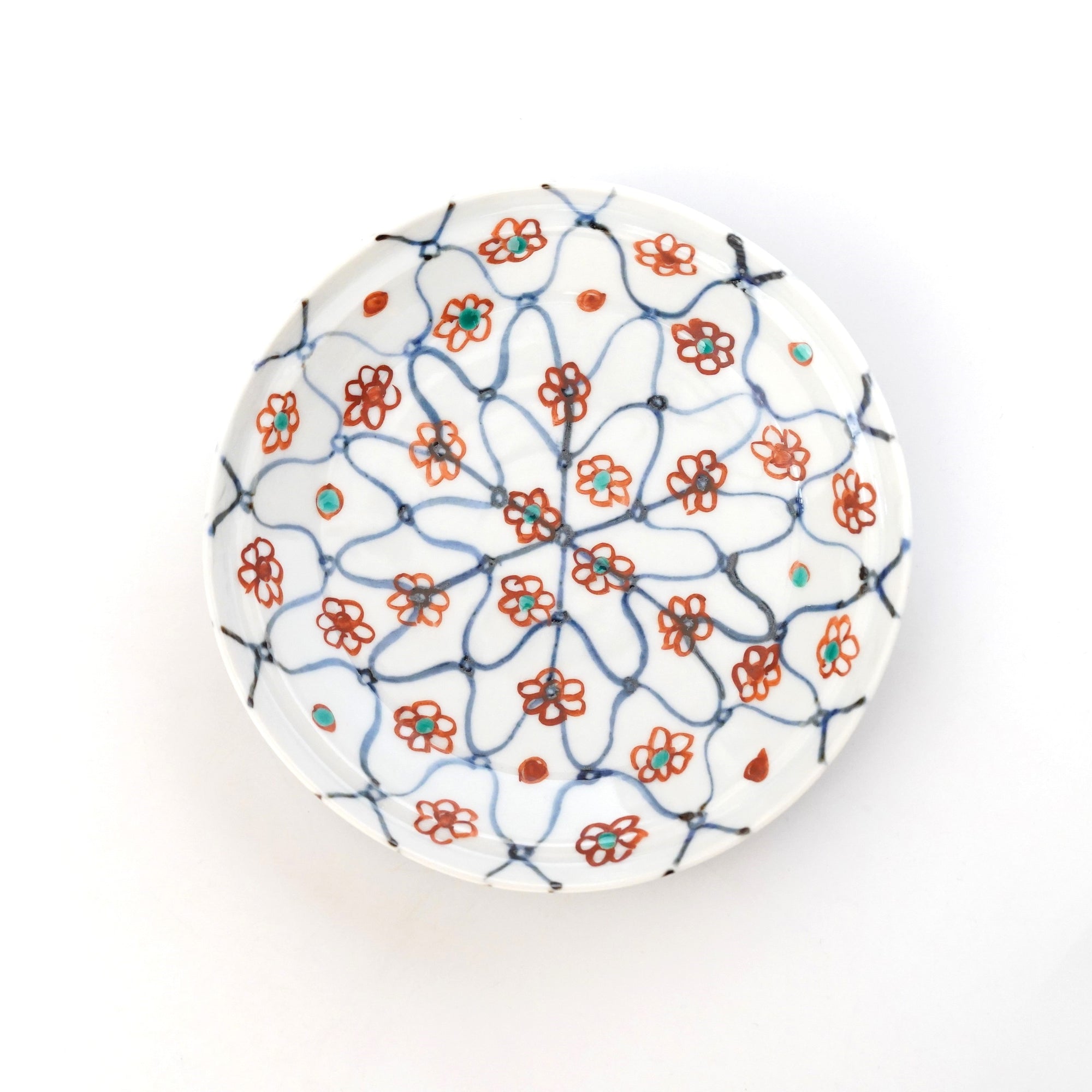 square flower patterned diamond-shaped plate