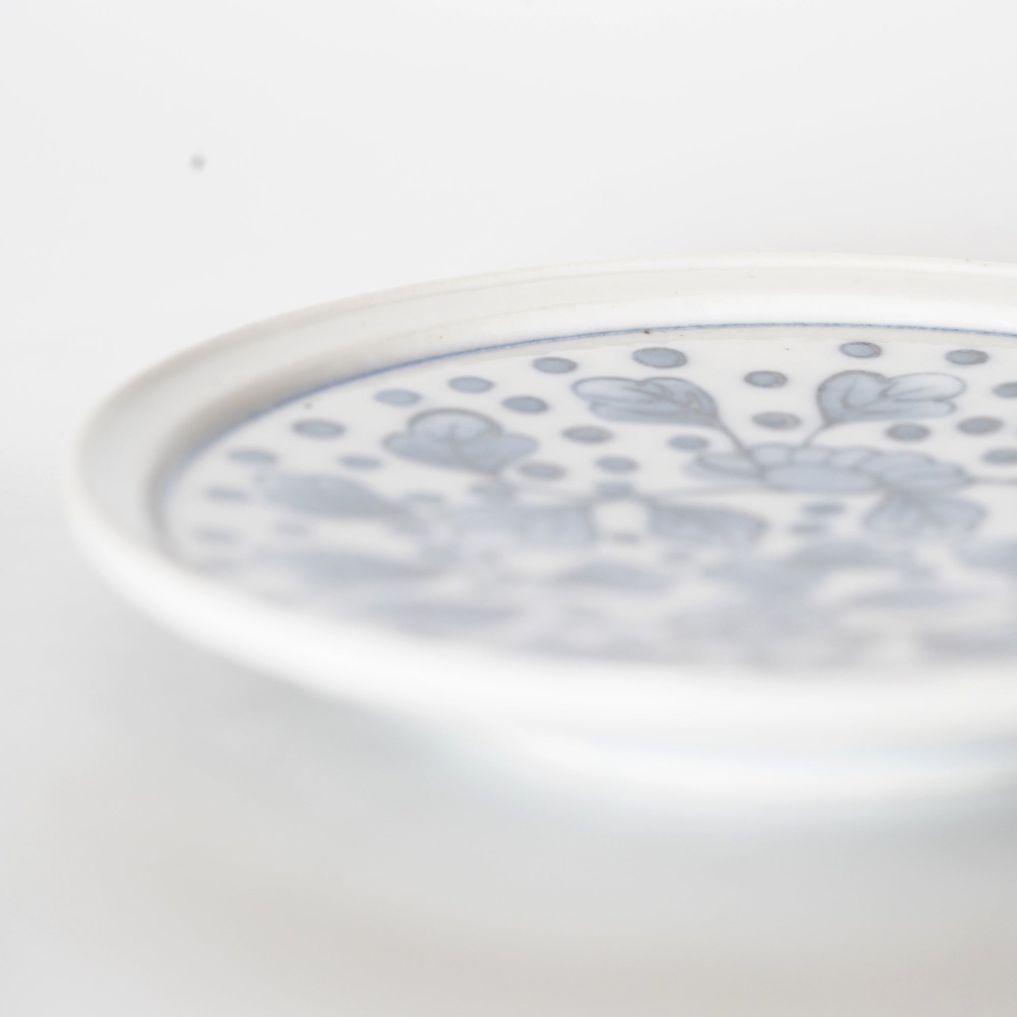 【文书画】白瓷5寸花缘盘