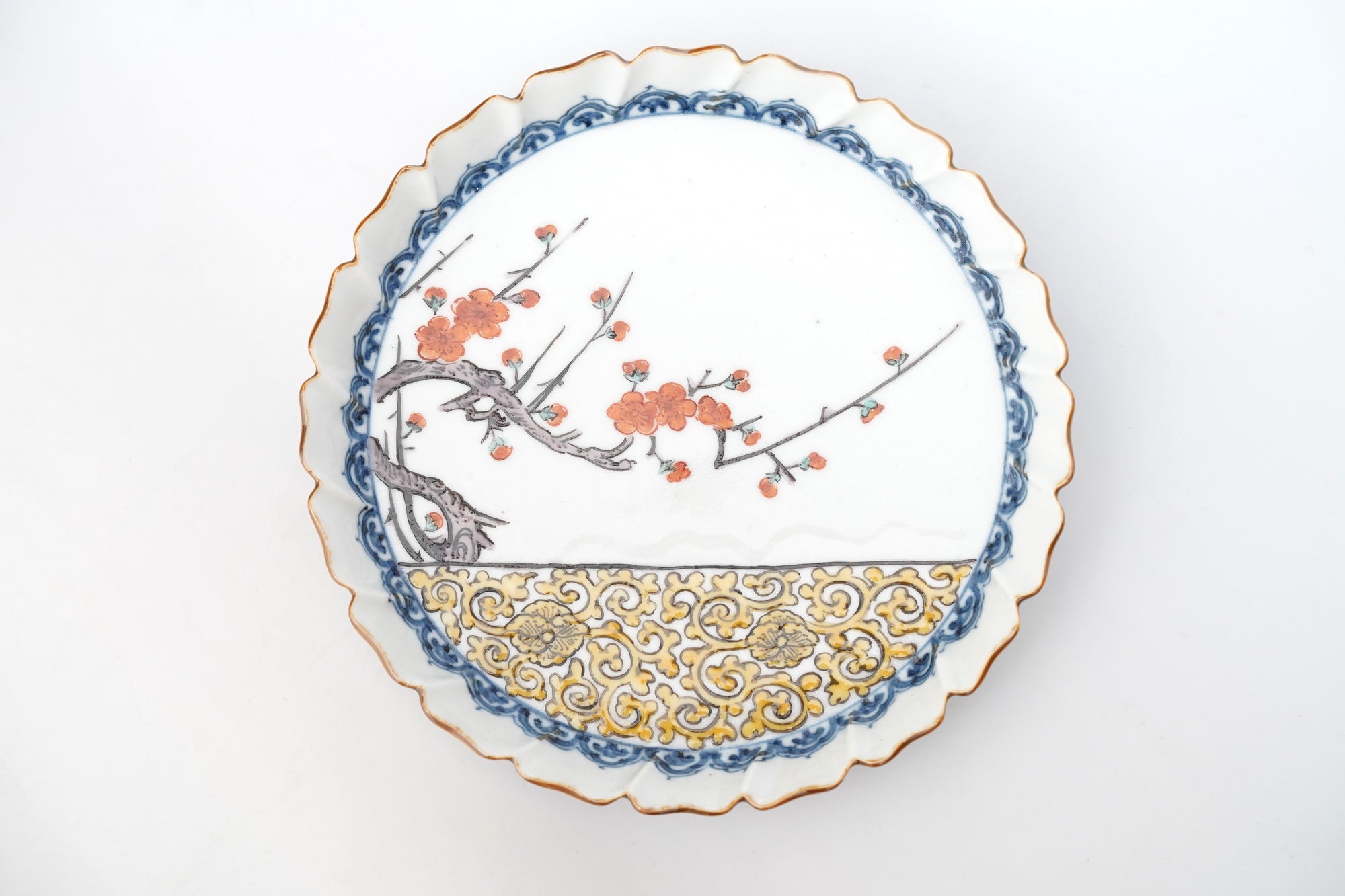 5-inch plate with ink-filled treasures and flowers and birds pattern