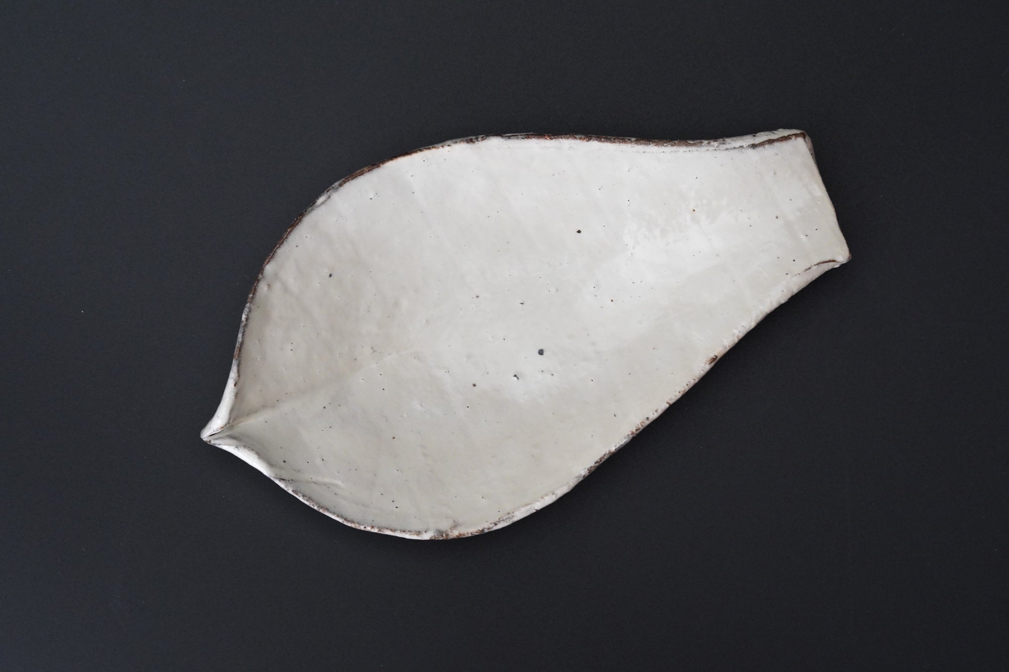 【辻村 塊】粉引向付 蓮弁