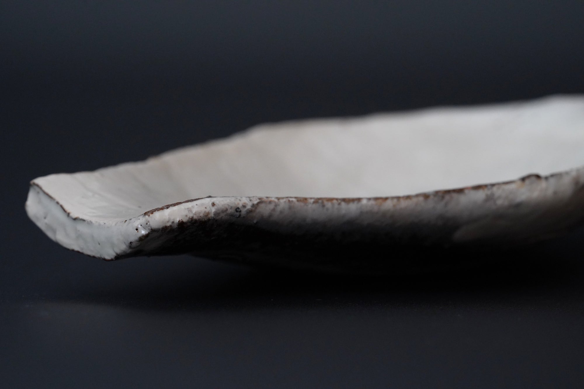 【辻村 塊】粉引向付 蓮弁