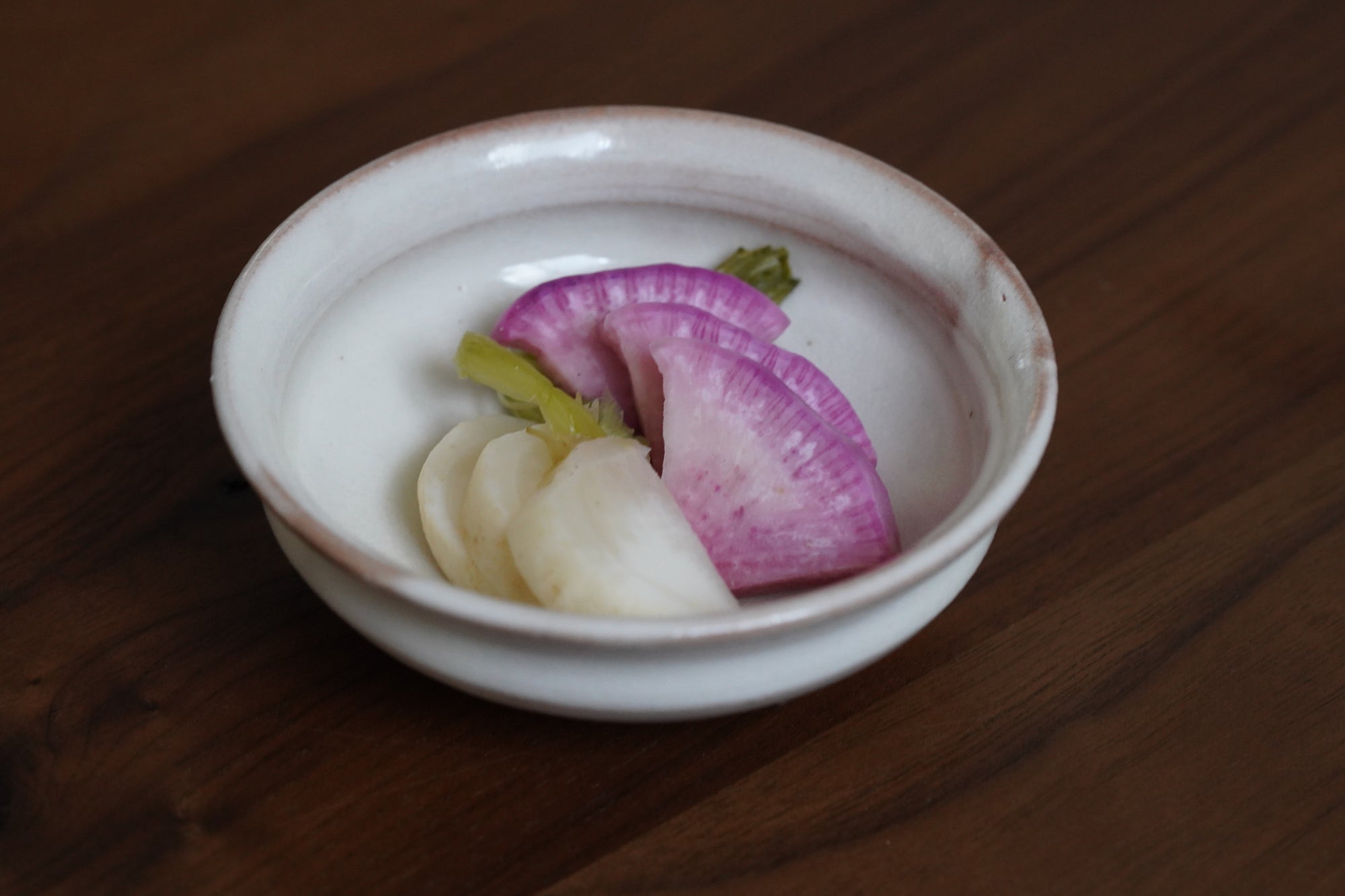 【荒賀文成】粉引馬たらい豆皿
