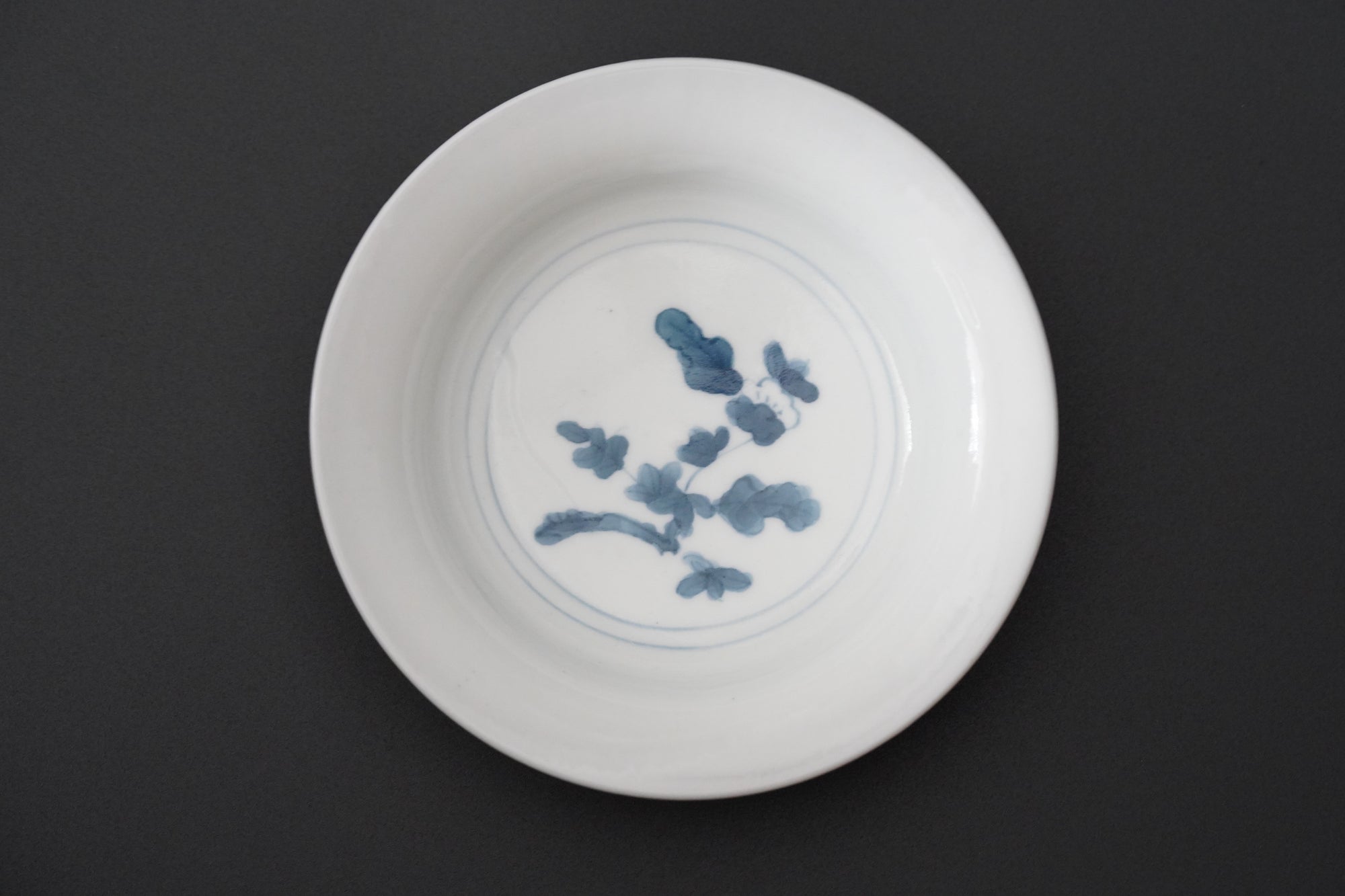 【文祥窯】染付草花5寸反り皿