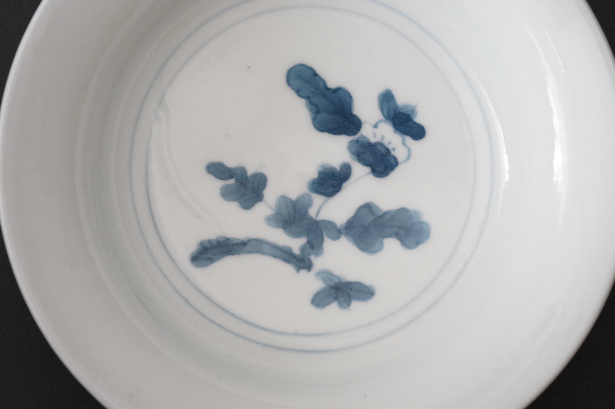 【文祥窯】染付草花5寸反り皿