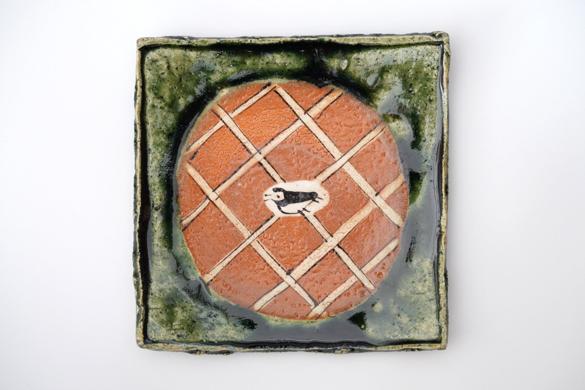 scarlet rectangular plate