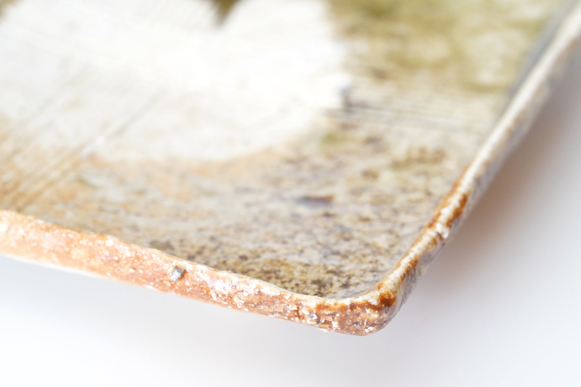 【Hiroyumi Suzuki】Shigaraki shell shaped small plate