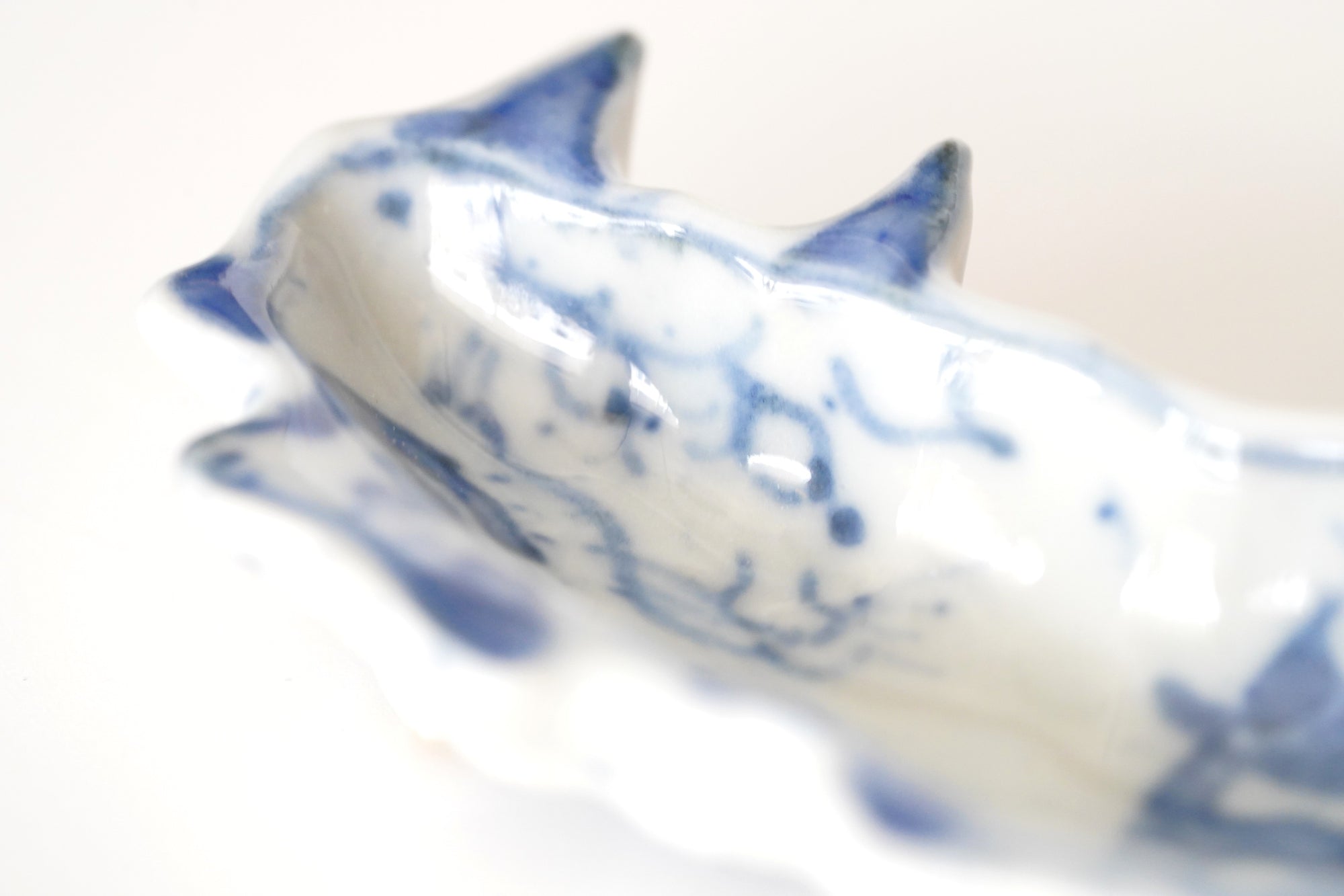 【新道工房】染付牛形粒向