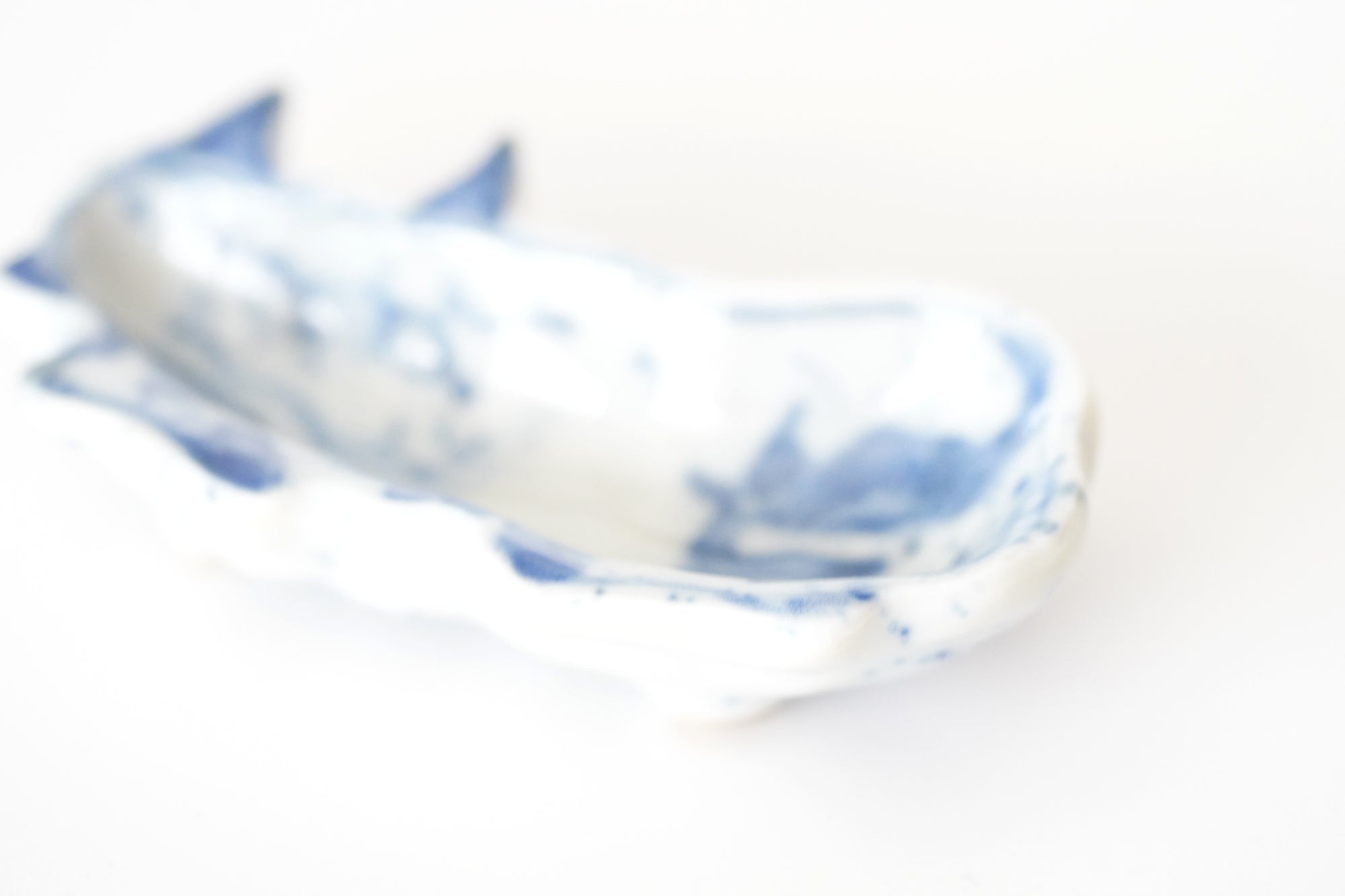 【新道工房】染付牛形粒向