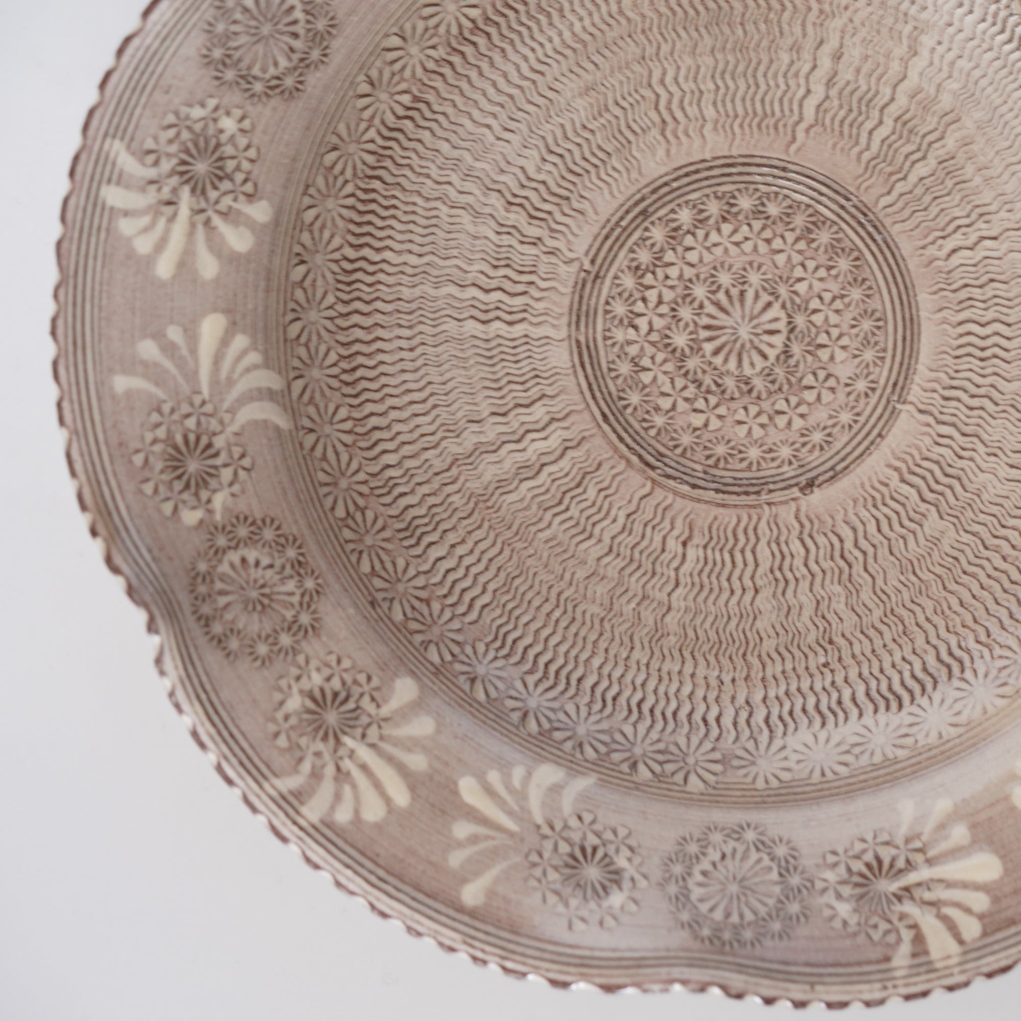 Murasaki Mishima plate