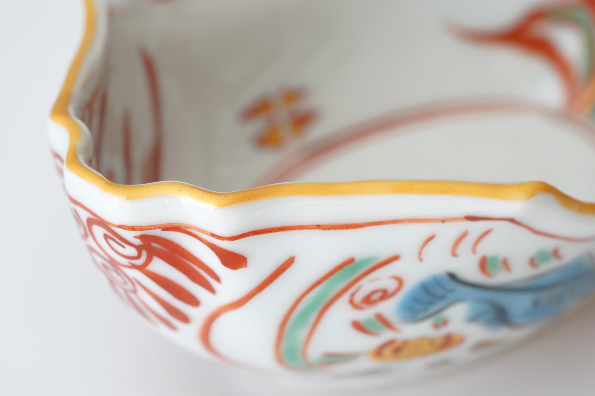 【新道工房】雲母金呉須赤絵船形向付