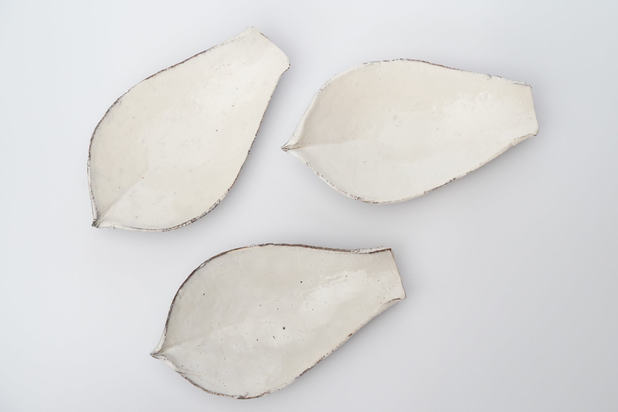 【辻村 塊】粉引向付 蓮弁