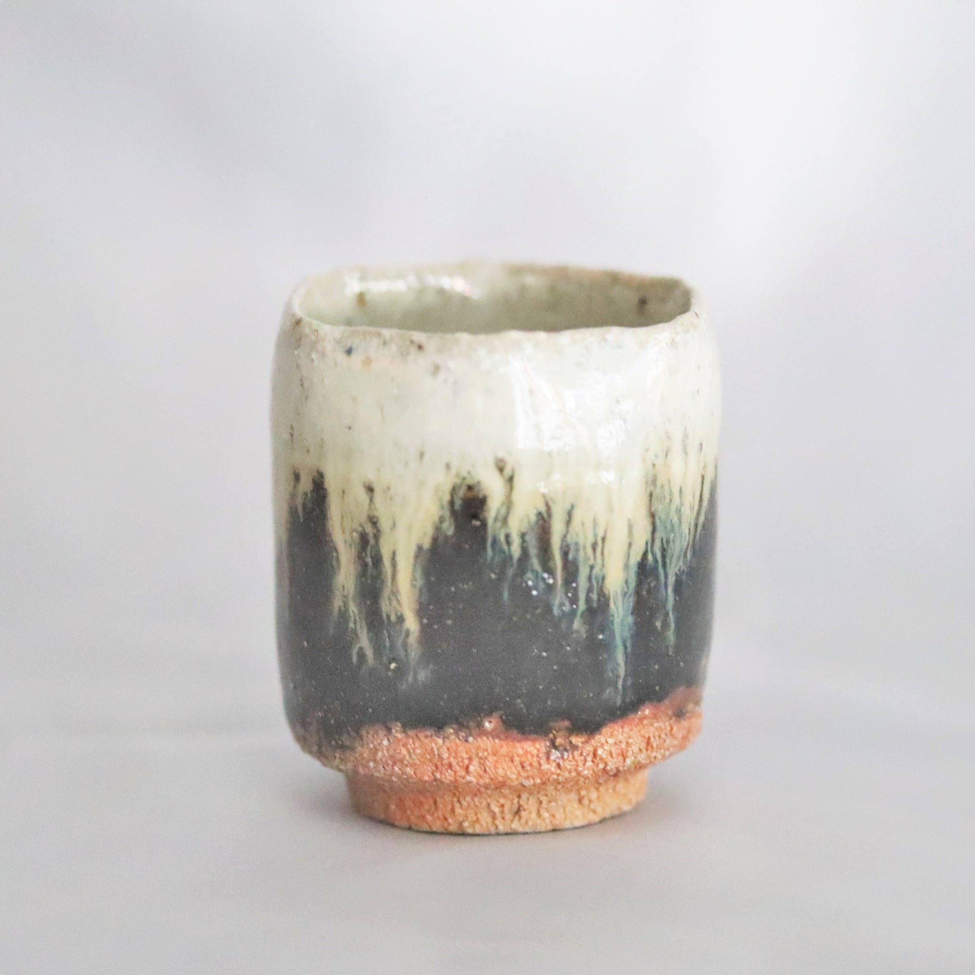 【Sakurei Okamoto】Korean-Garatsu hexagonal large sake cup