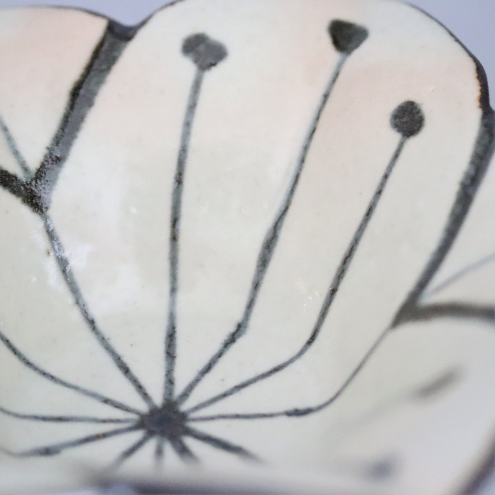 干山写百合向付