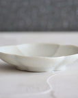 【Tsutomu Takeshita】white celadon porcelain Japanese quince shaped small bowl