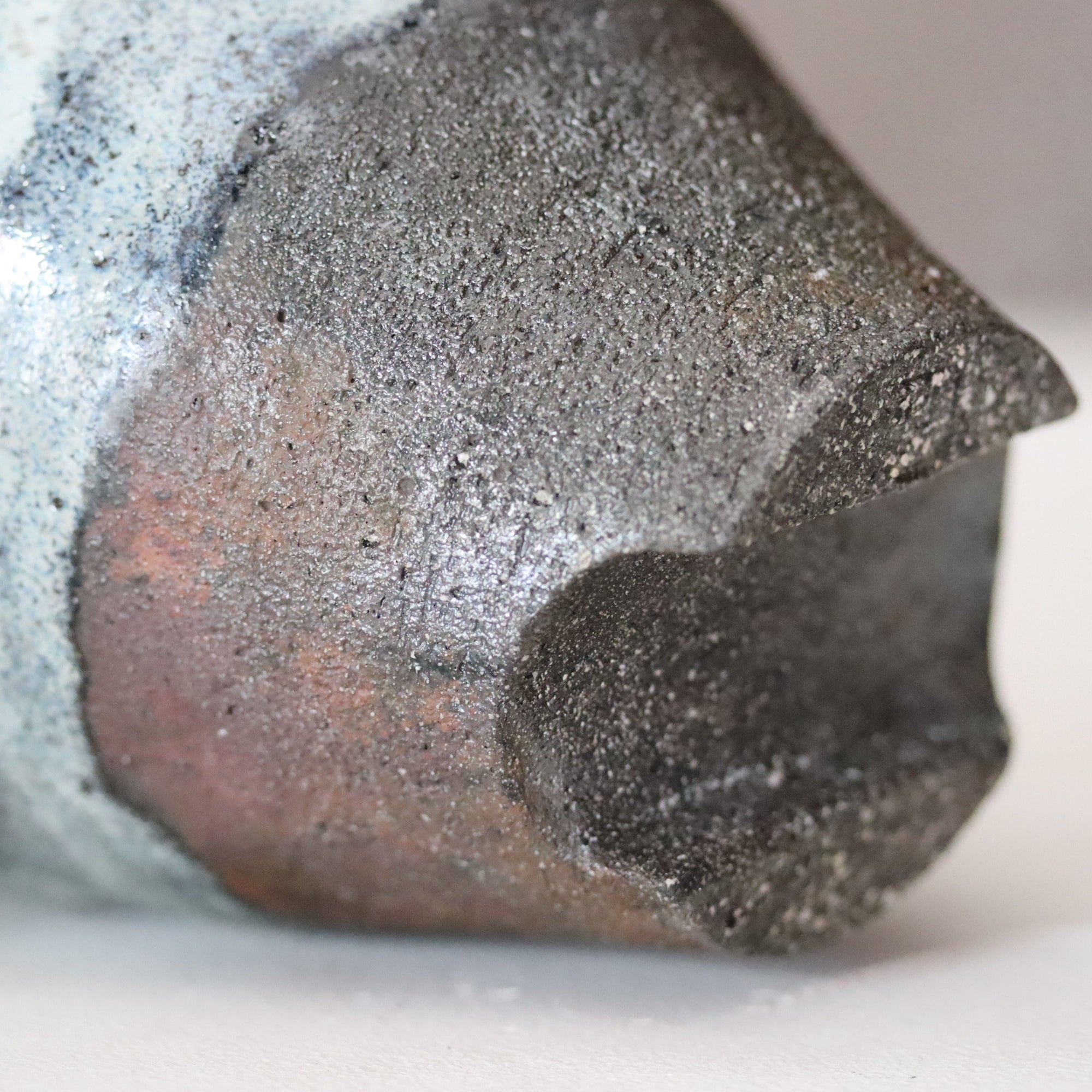 【冈本修一】斑唐津镐花入