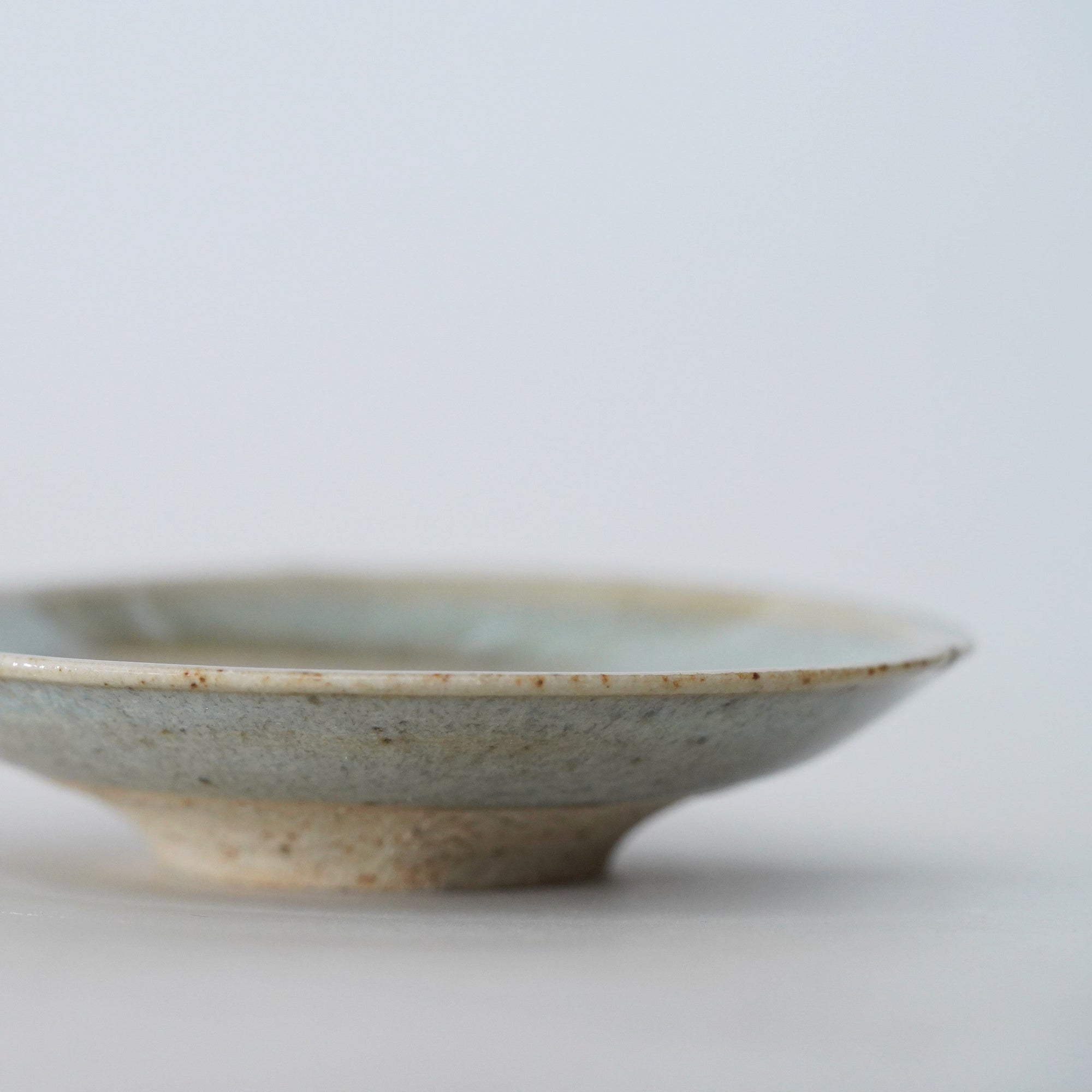 【Rui Mitoh】Ao-Karatsu porcelain plate