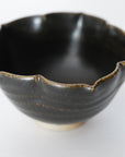 【岡本修一】黒唐津菱文小鉢