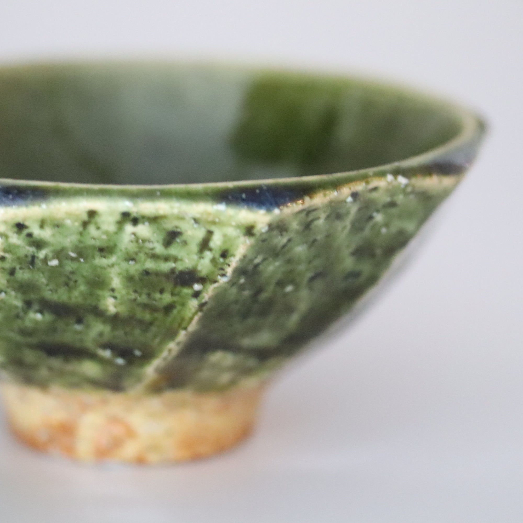 Oribe chamfered rice bowl