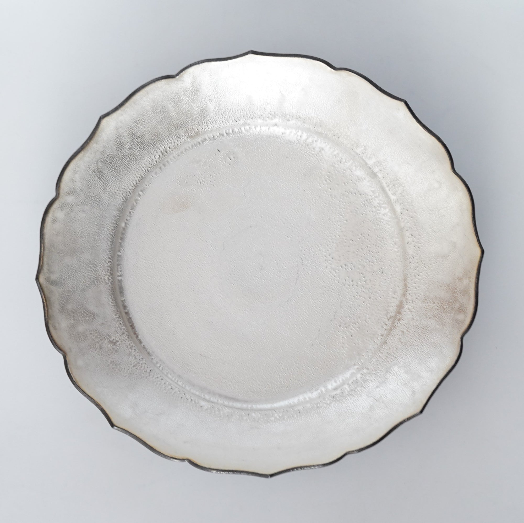 【Hideki Yamamoto】Kuro-yu flower-shaped deflection bowl