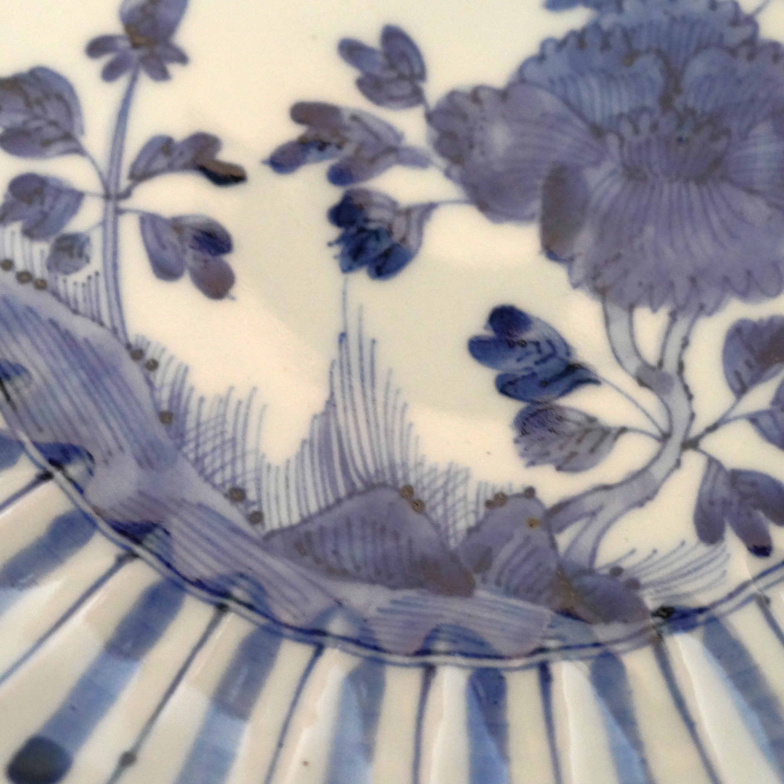 加藤幸治】染付牡丹文輪花7寸皿 – うつわ御結