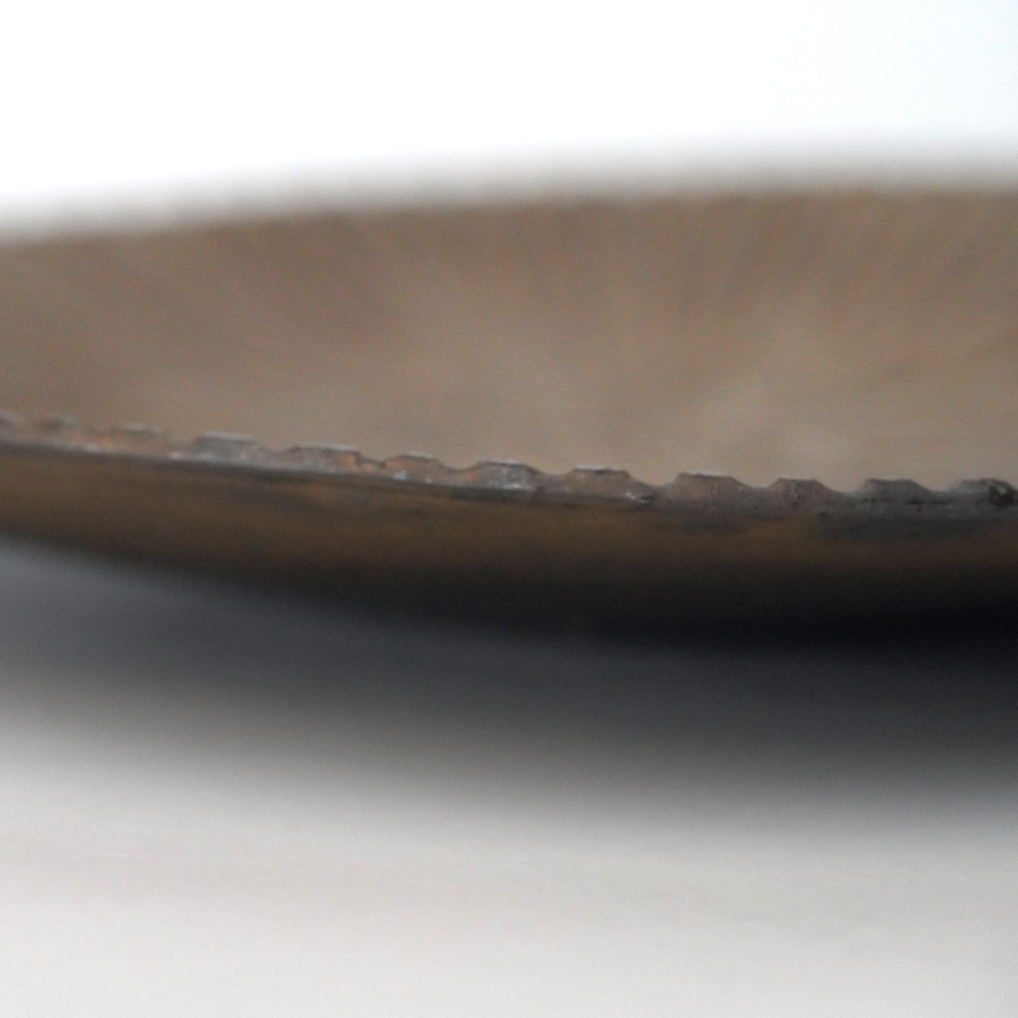 【Hideki Yamamoto】gold-painted carving deflection plate