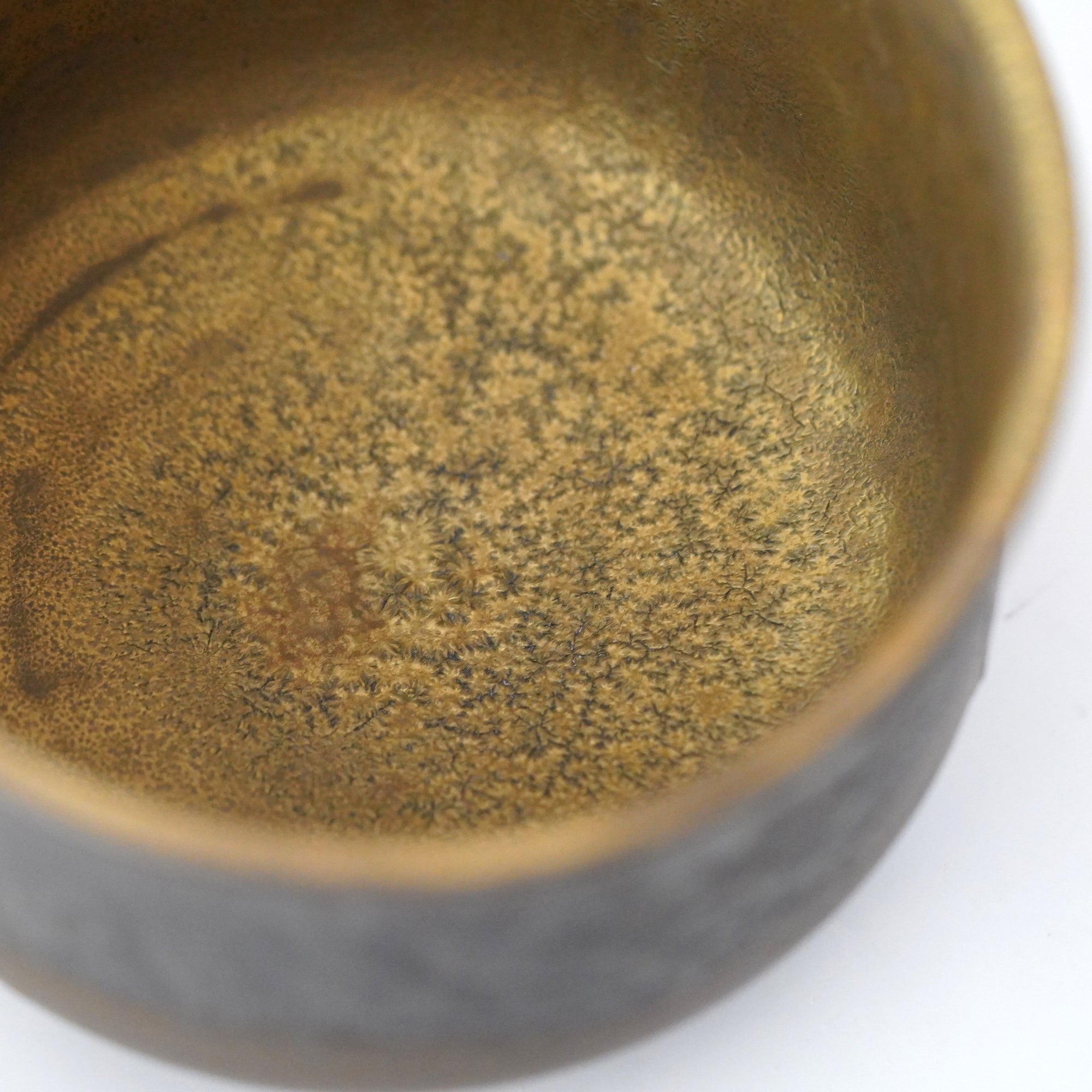 【Hideki Yamamoto】Gold-painted Yayoi bowl