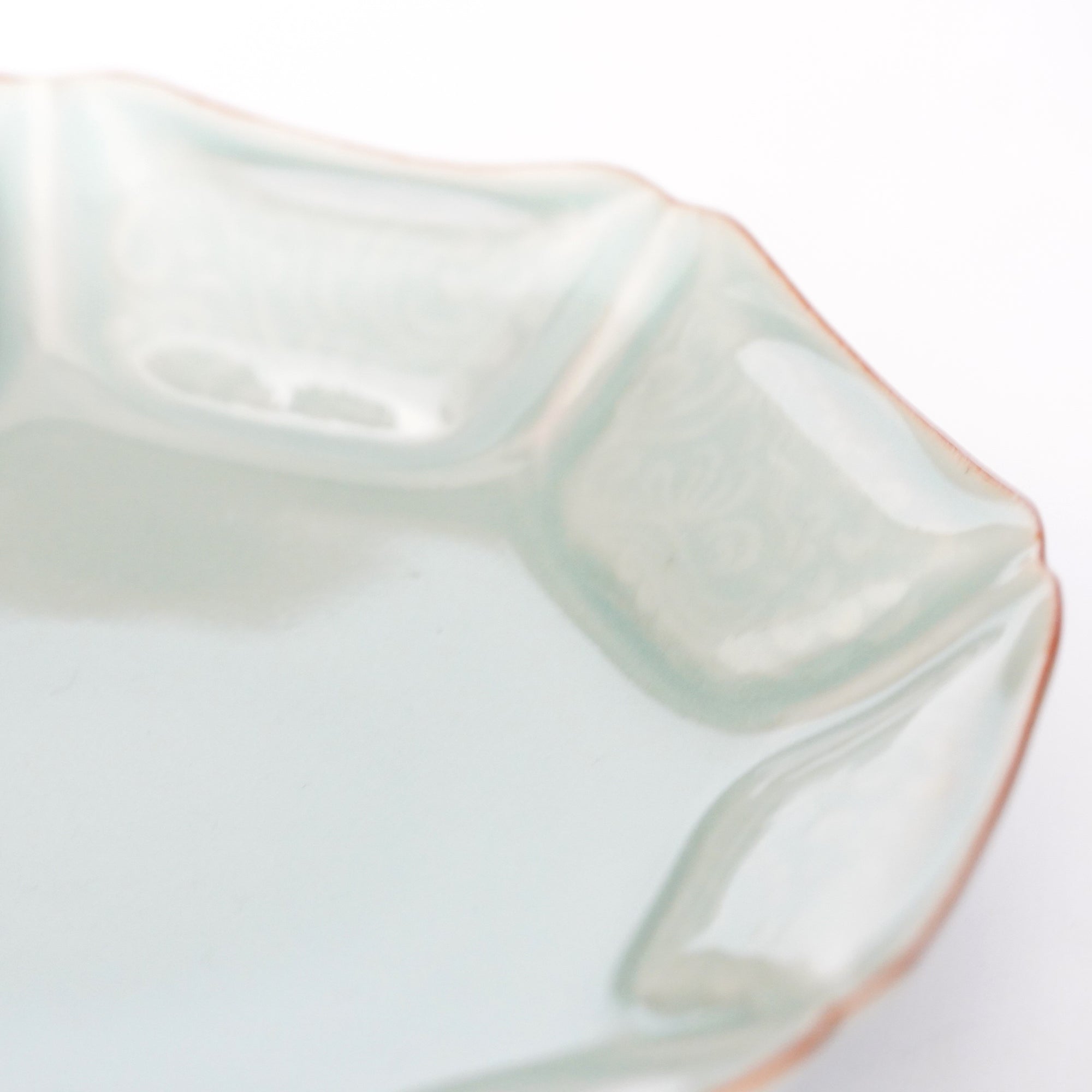 【Hirokazu Kato】Flower-patterned Hexagonal celadon bowl