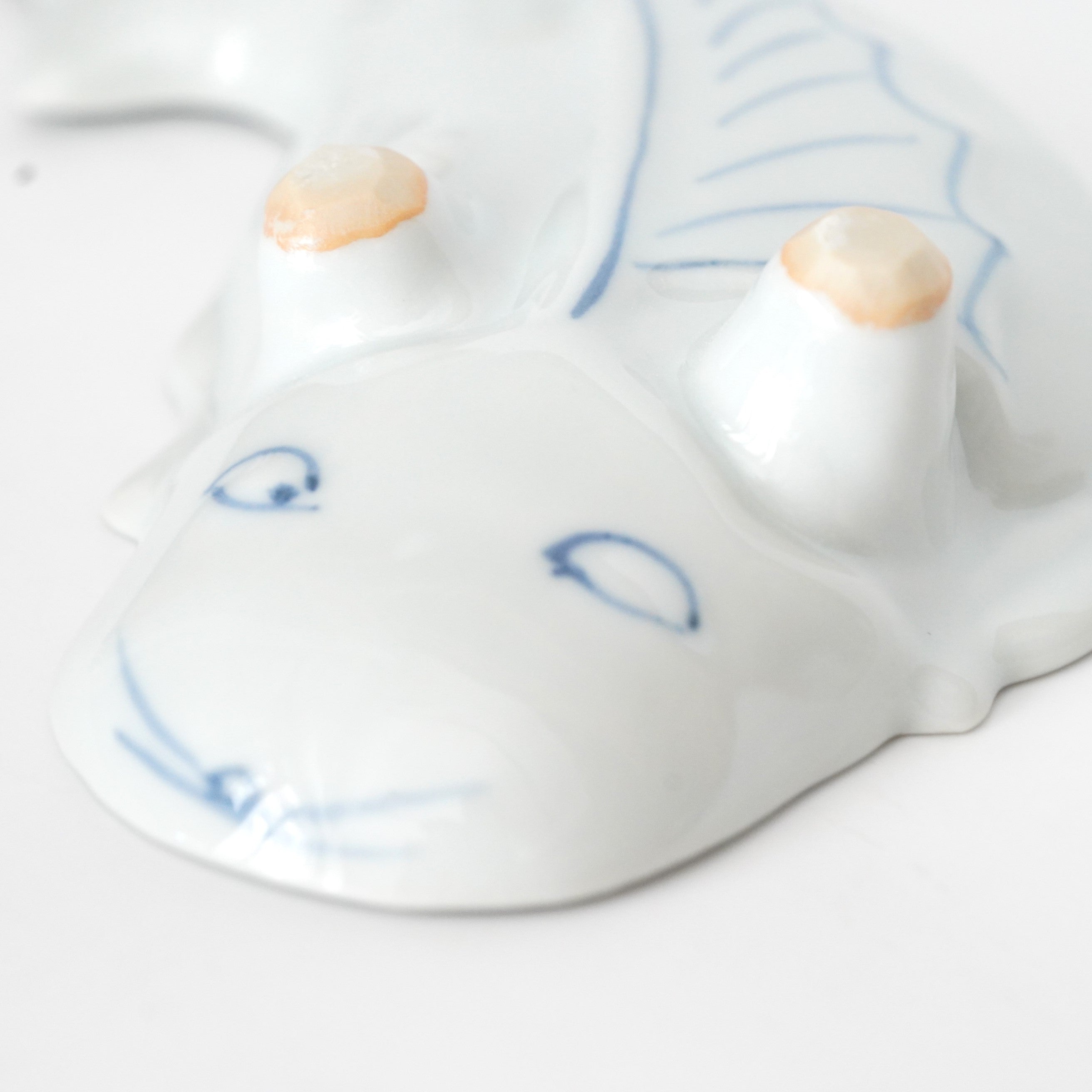 新道工房】染付鯰形向付 – うつわ御結