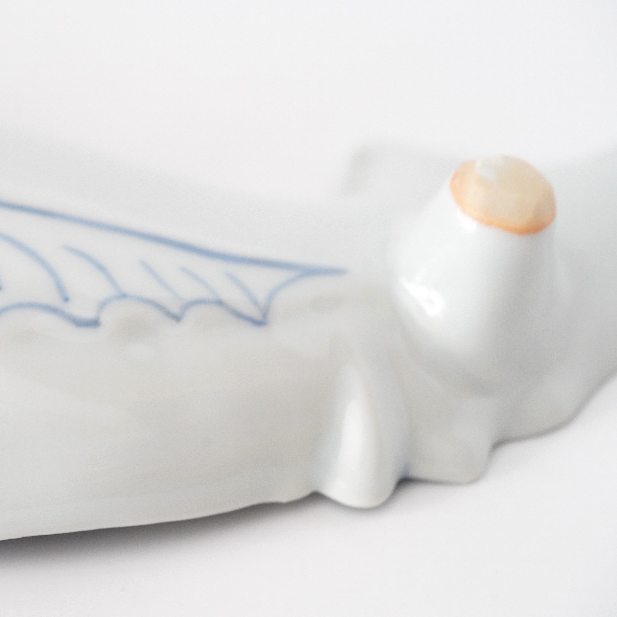 新道工房】染付鯰形向付 – うつわ御結