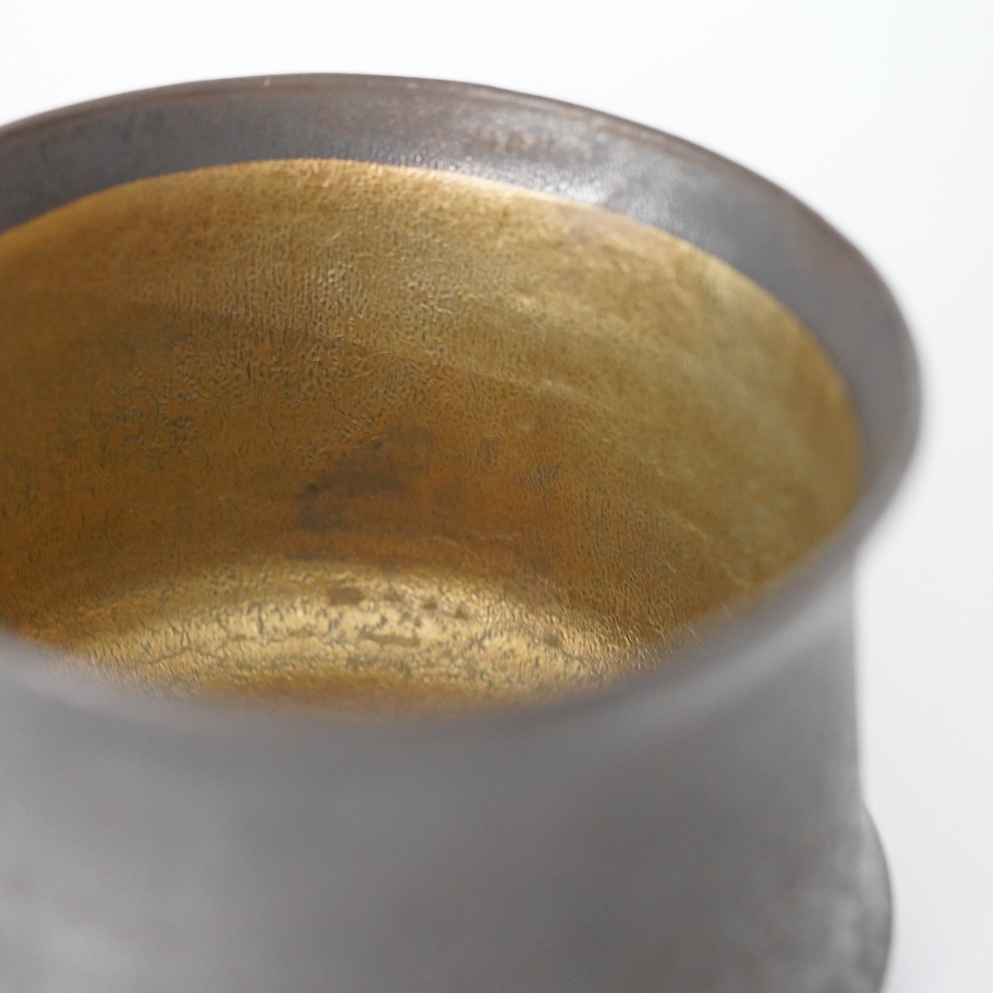 【Hideki Yamamoto】Gold-painted Yayoi bowl