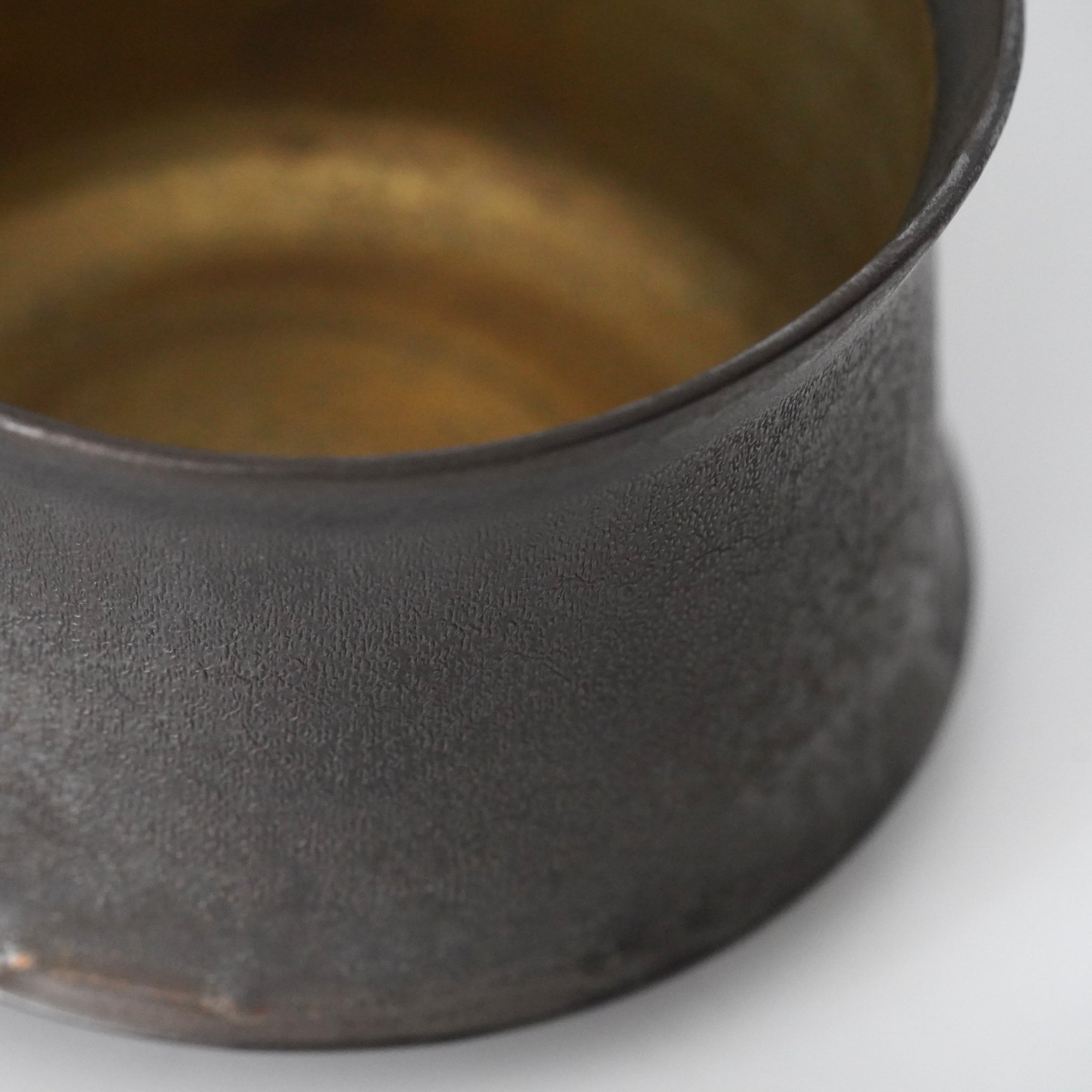 【Hideki Yamamoto】Gold-painted Yayoi bowl