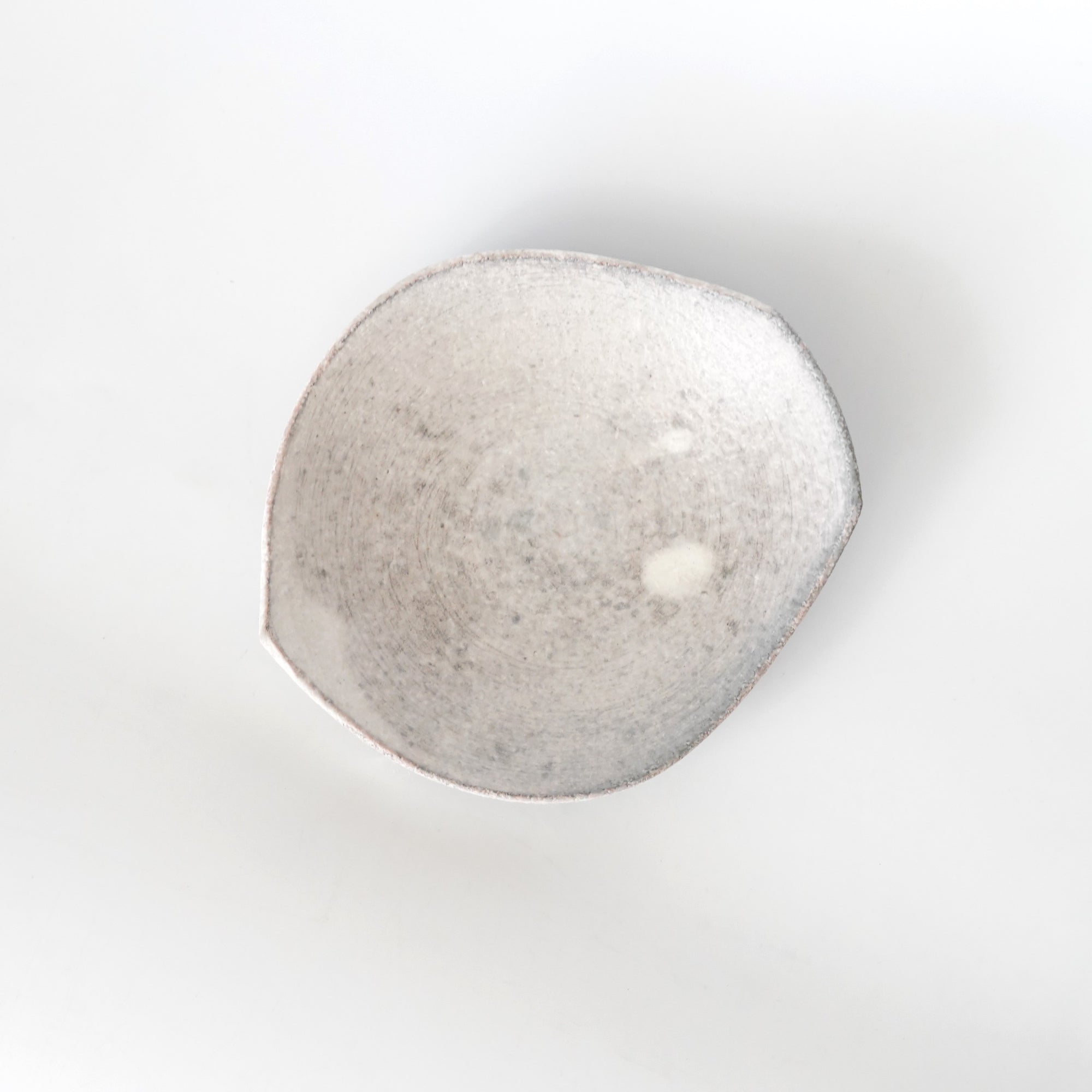 【Etsuji Noguchi】grayish black 6sun flat bowl