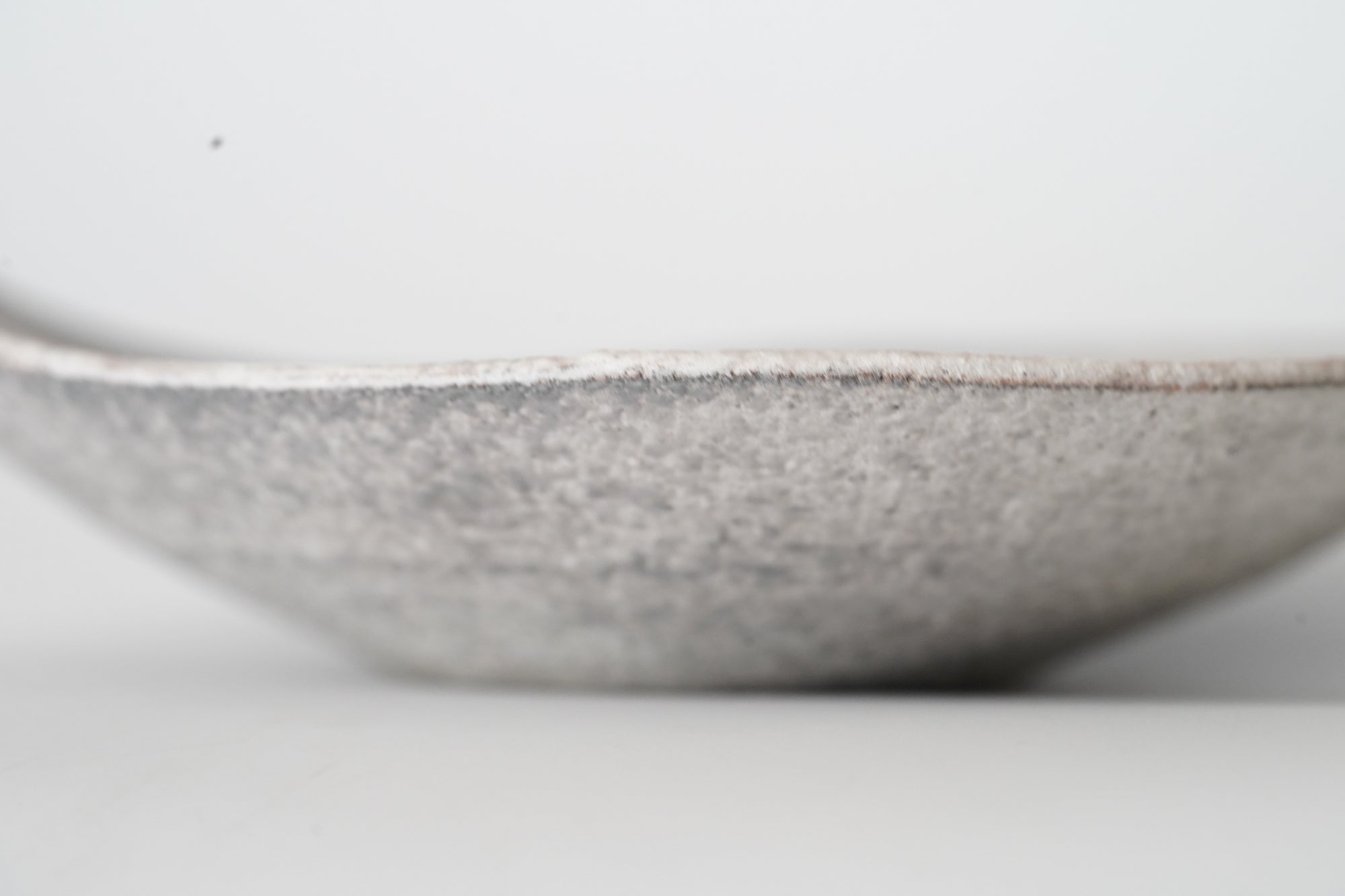 【Etsuji Noguchi】grayish black 6sun flat bowl