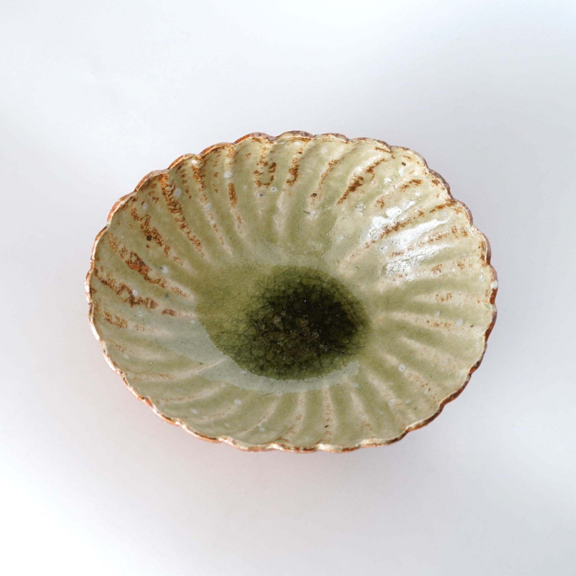 round flower-shaped bowl