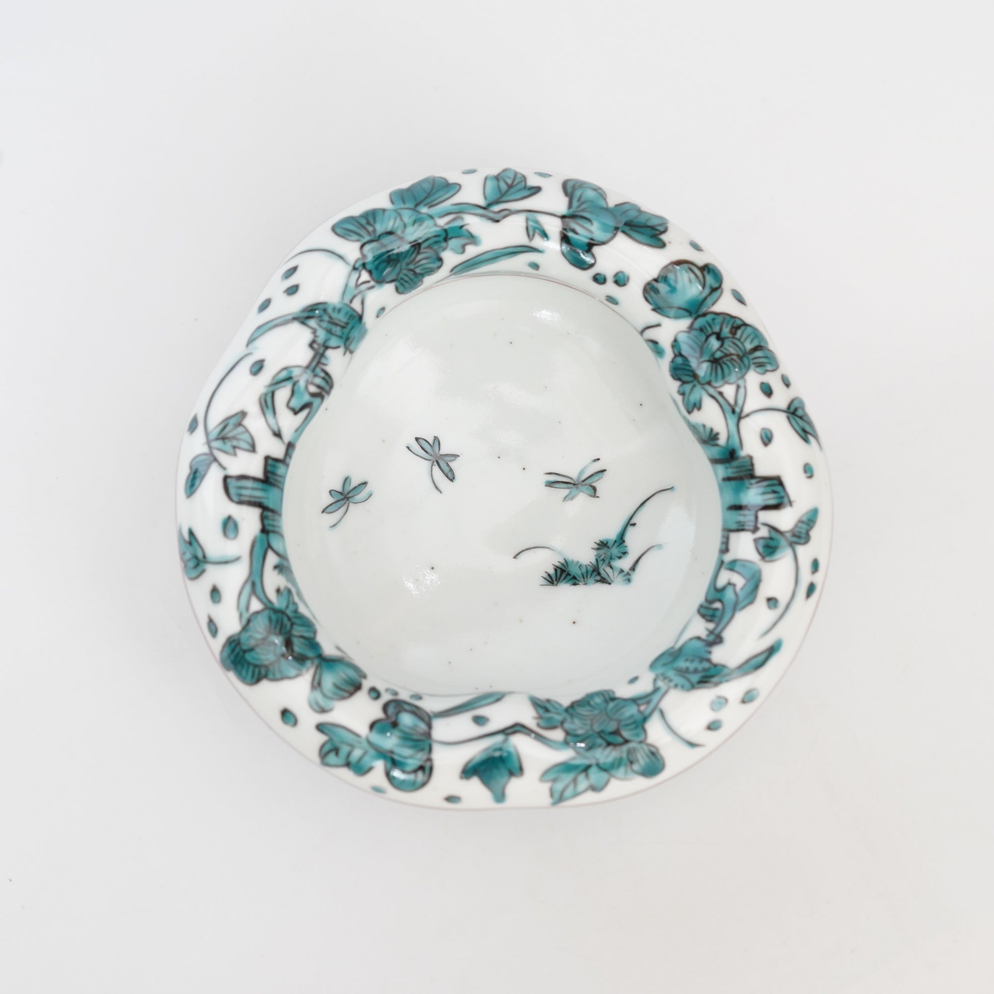 5-inch plate with ink-filled treasures and flowers and birds pattern