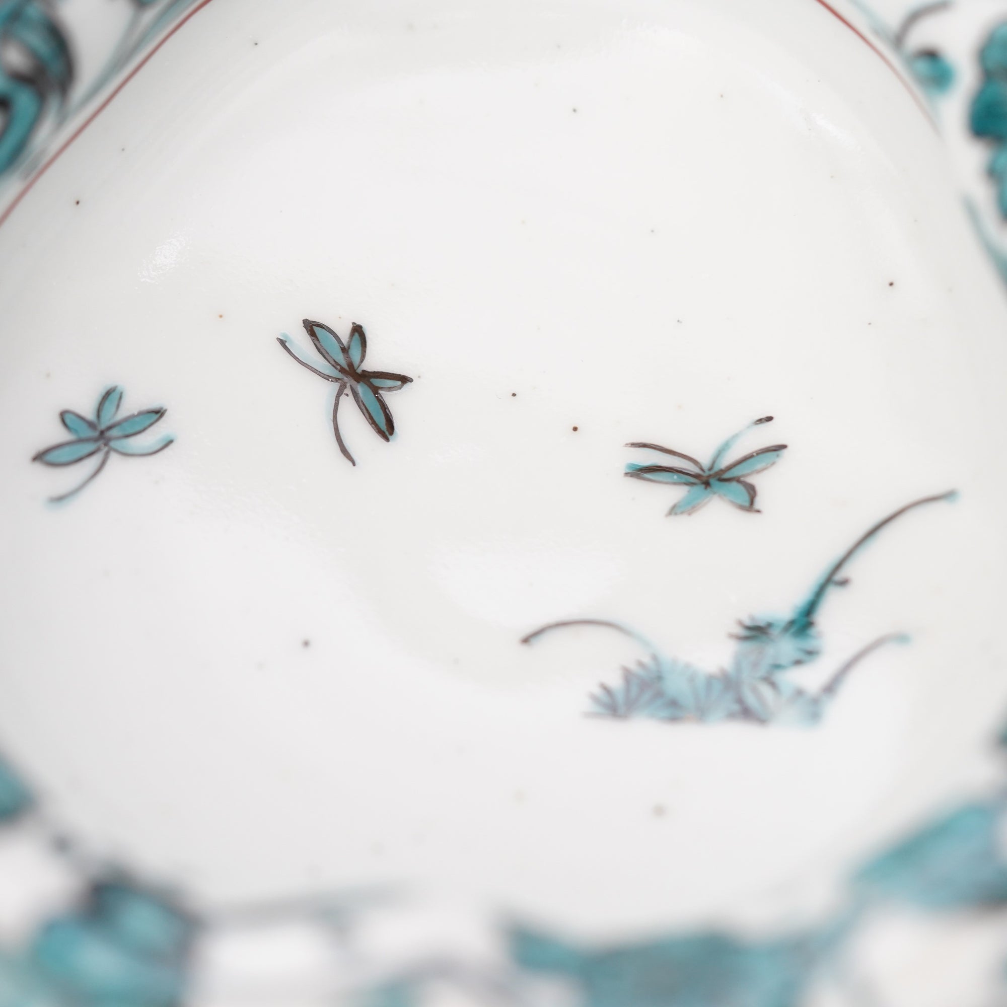 5-inch plate with ink-filled treasures and flowers and birds pattern