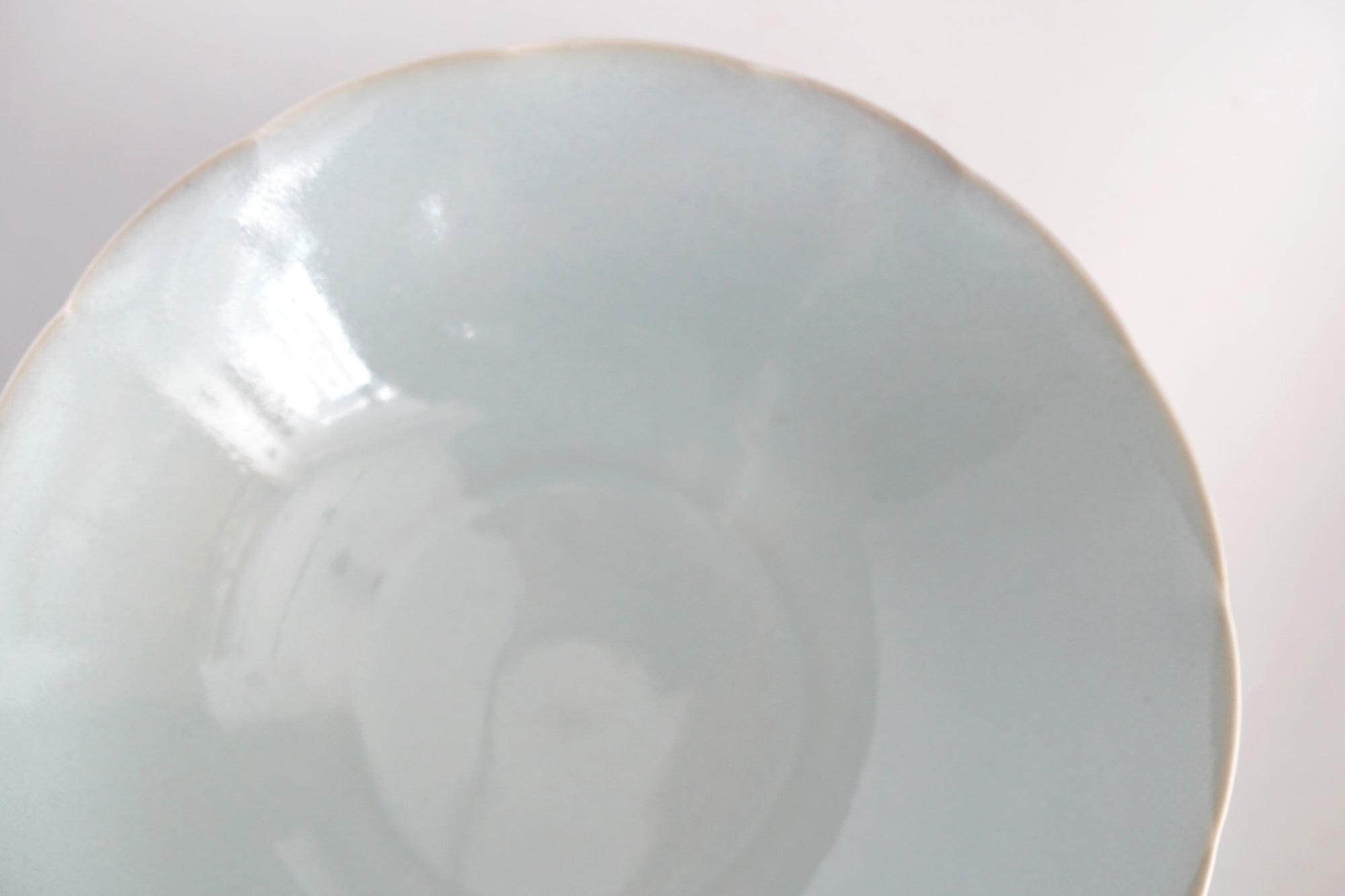 [Taku Kiyama] Powder celadon flower bowl