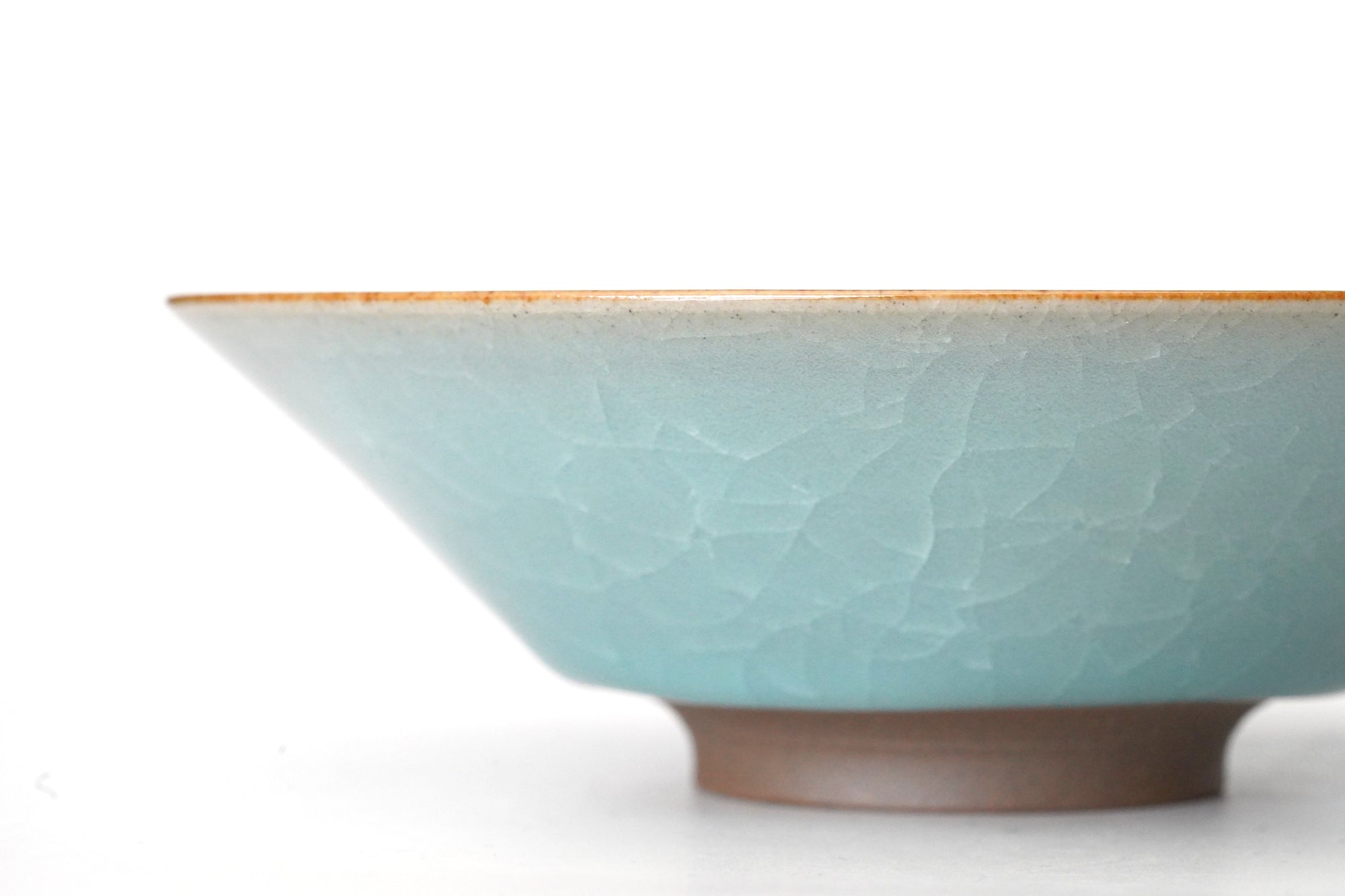 [Taku Kiyama] Powder celadon flower bowl
